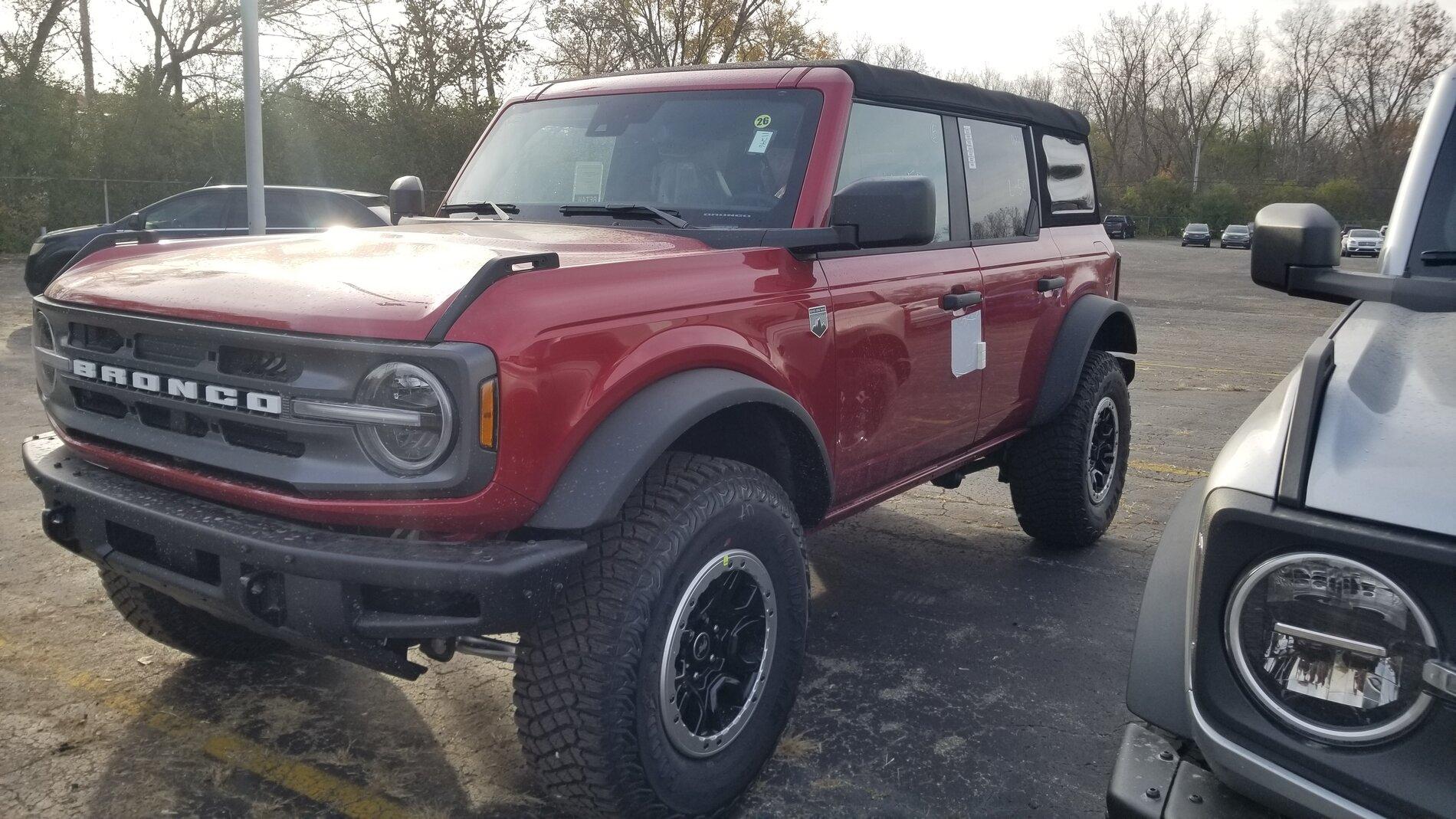 Ford Bronco 🛠 10/25/21 Build Week Group 20211111_092140