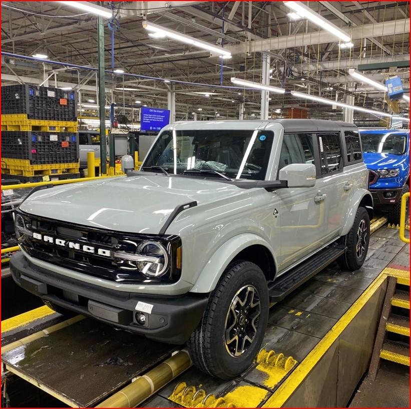 Ford Bronco 🛠 10/25/21 Build Week Group Screenshot 2021-11-11 094100