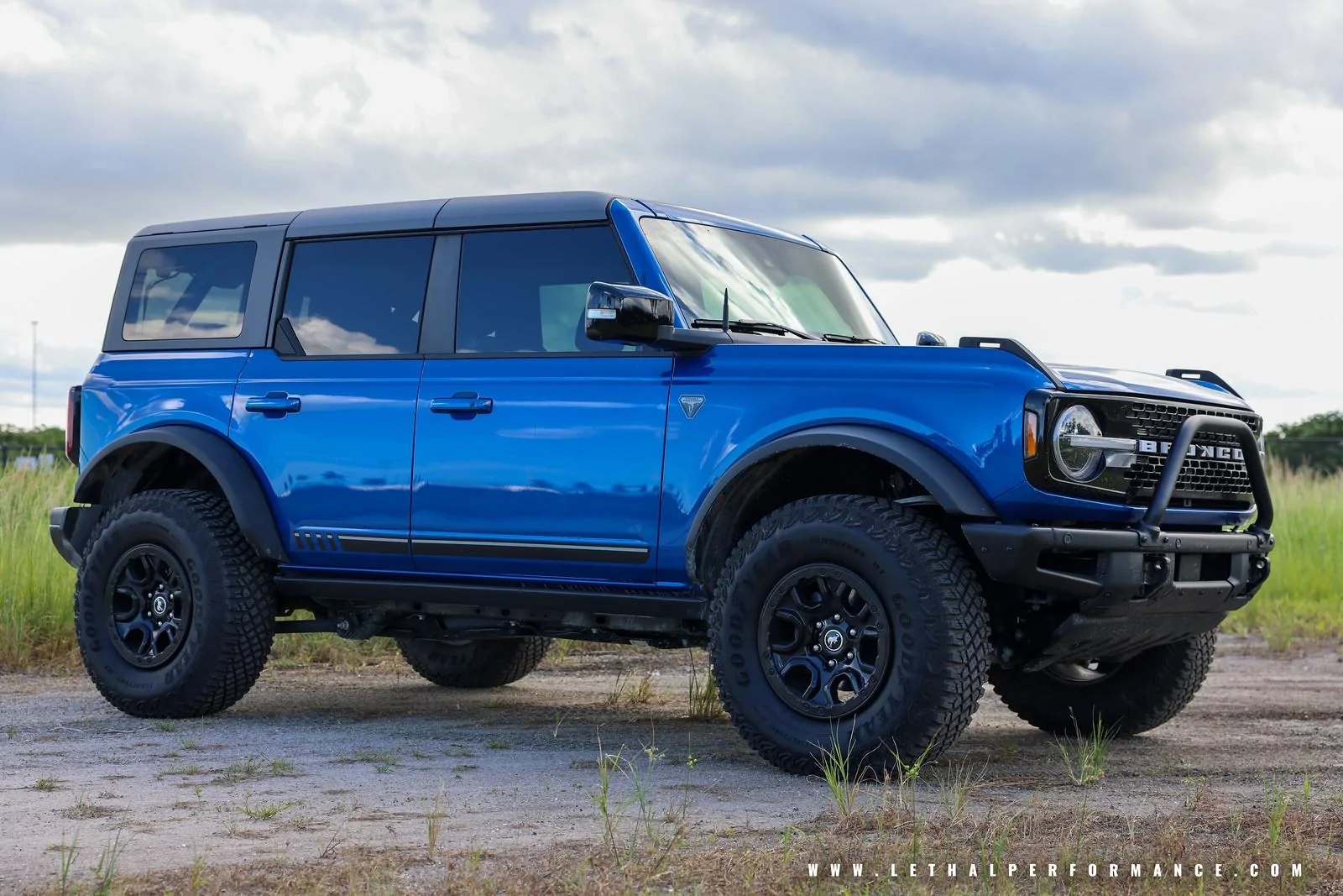 Ford Bronco Pic request: Shadow Black, soft top, windows tinted i-6BQVQ7q-X3