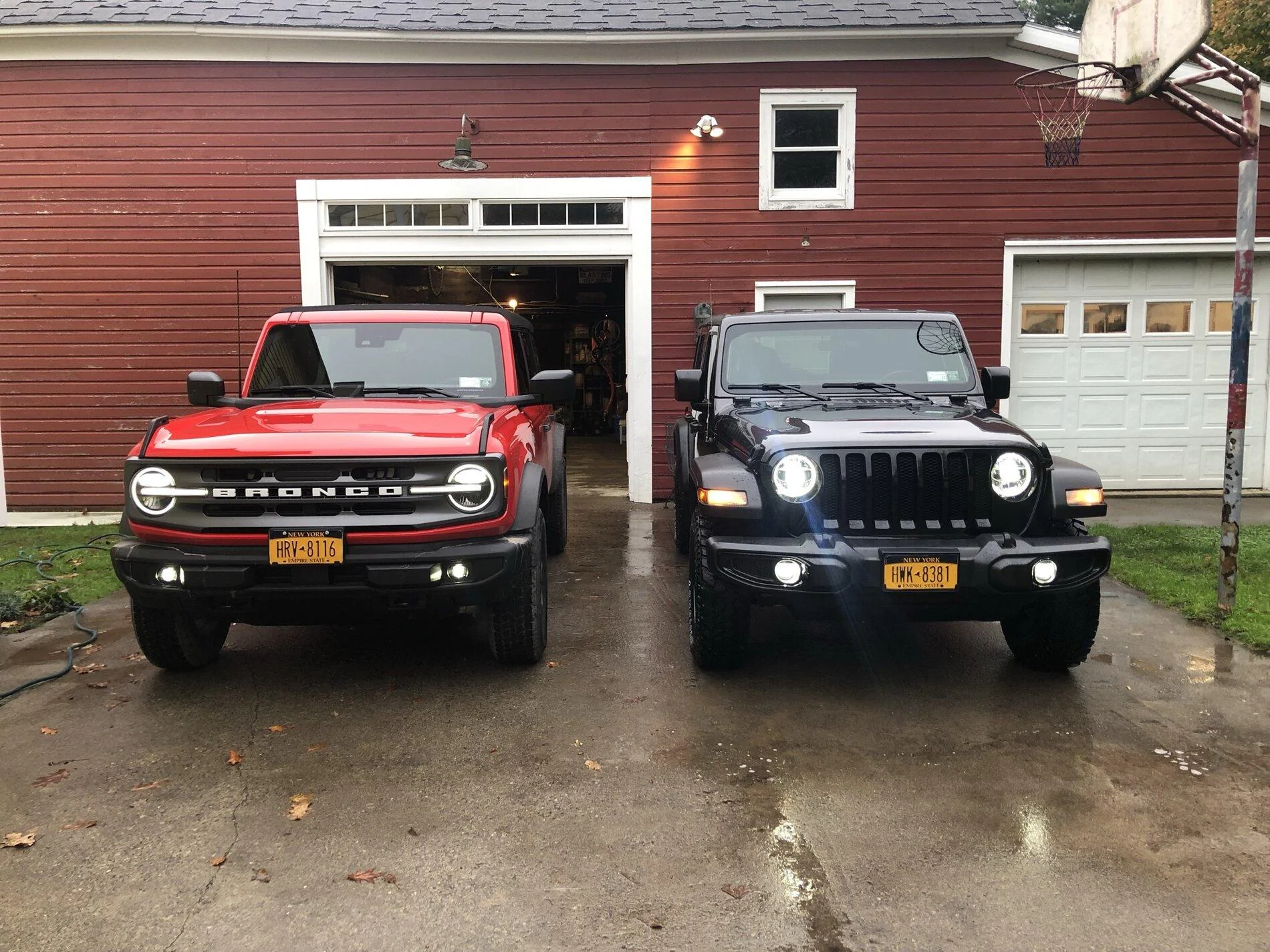 Ford Bronco Pic request: Shadow Black, soft top, windows tinted 2E9221F3-6E92-4118-8F3D-FC0A55558940