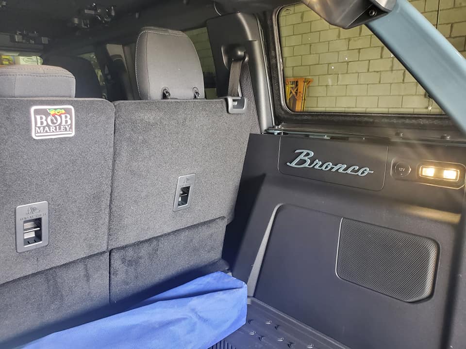 Ford Bronco AREA 51 Bronco Club 248143409_10158761210061872_8860759932523101181_n