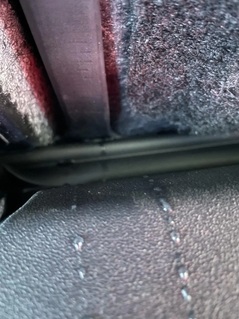Ford Bronco Bad news about MIC 2.0 quality after a few days Leaky roof 3