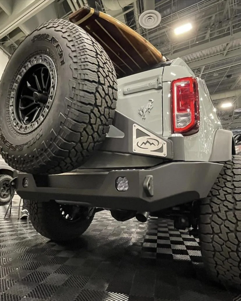 Ford Bronco Jerry Can mount ? A7A00FF6-DCB7-44F8-98BD-9D6E5DC3962A