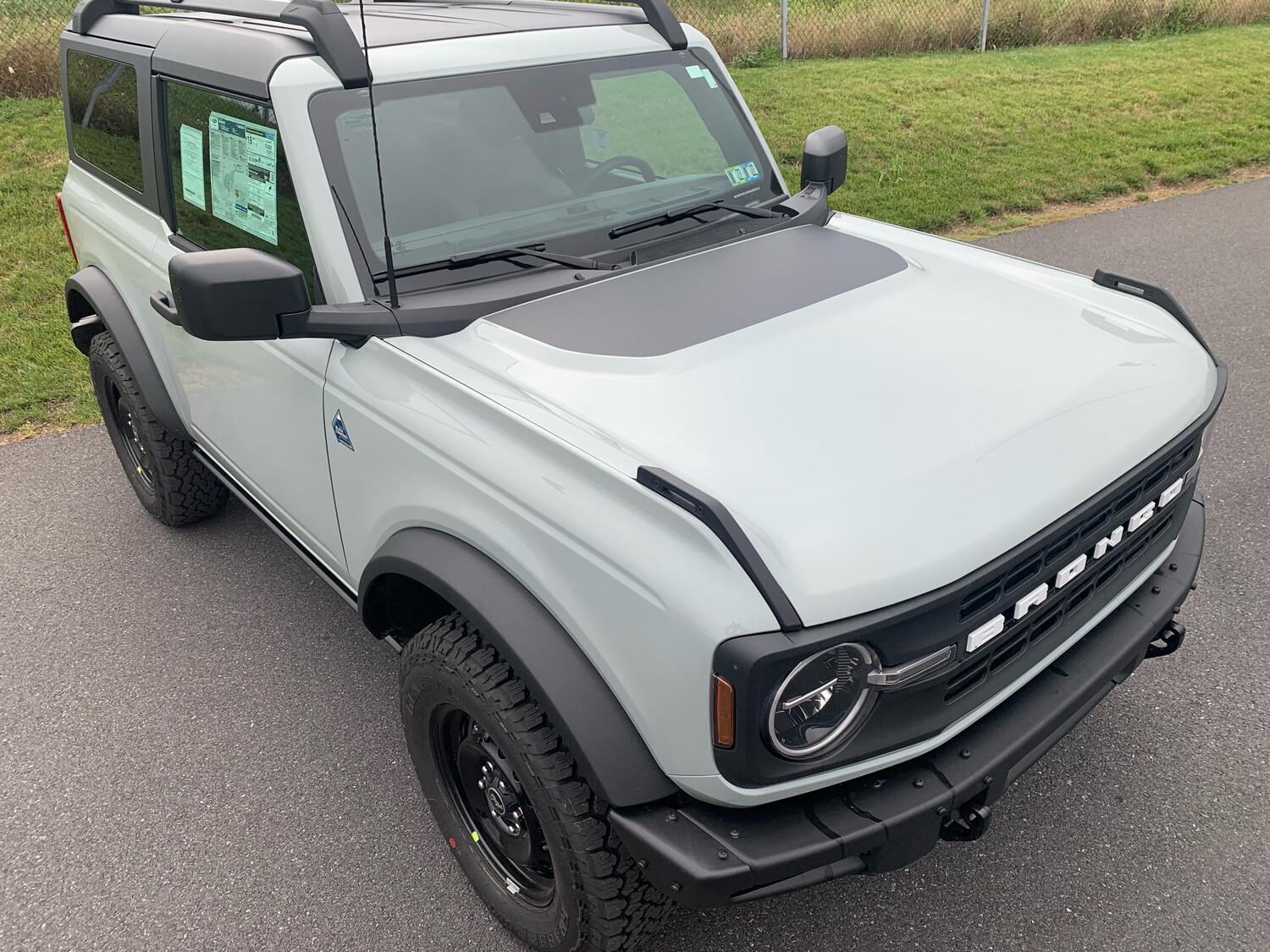 Ford Bronco Battleship Grey Stripes on White 44DB9804-2F57-4D09-BBC3-07C887E1F484