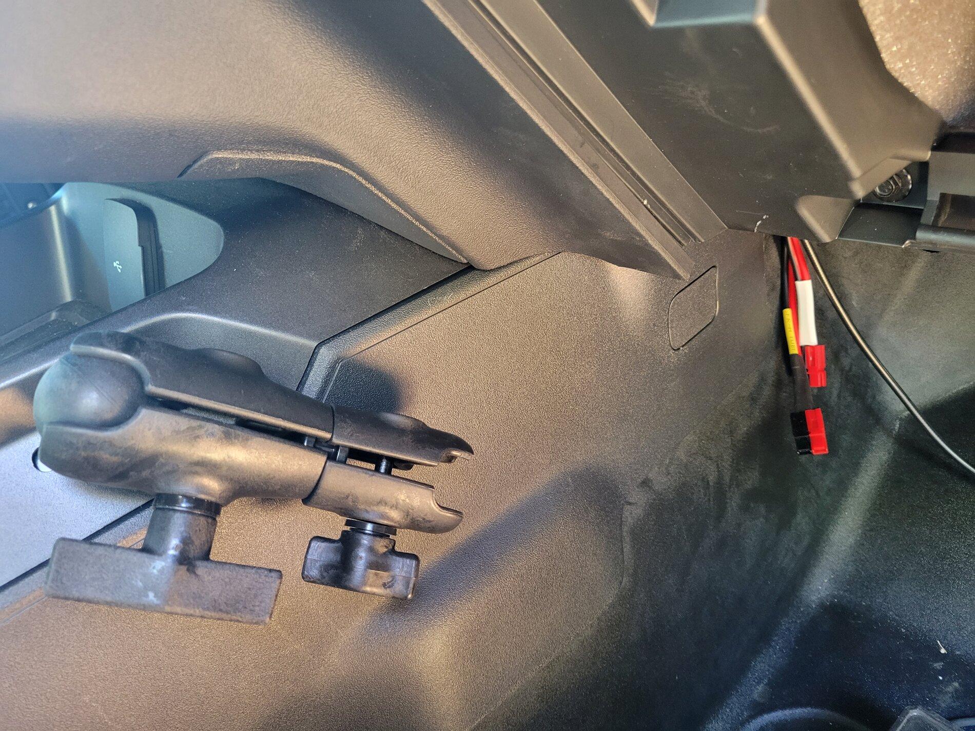 Ford Bronco Mobile Ham Radio (FTM-400XDR) Install - DIY How-To / Writeup / Pics 20211113_113545