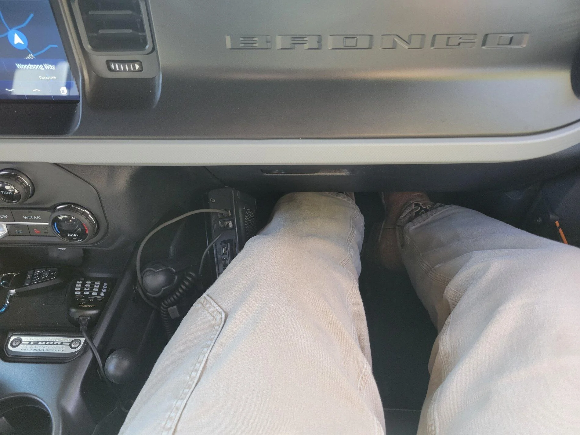 Ford Bronco Mobile Ham Radio (FTM-400XDR) Install - DIY How-To / Writeup / Pics 20211113_121705