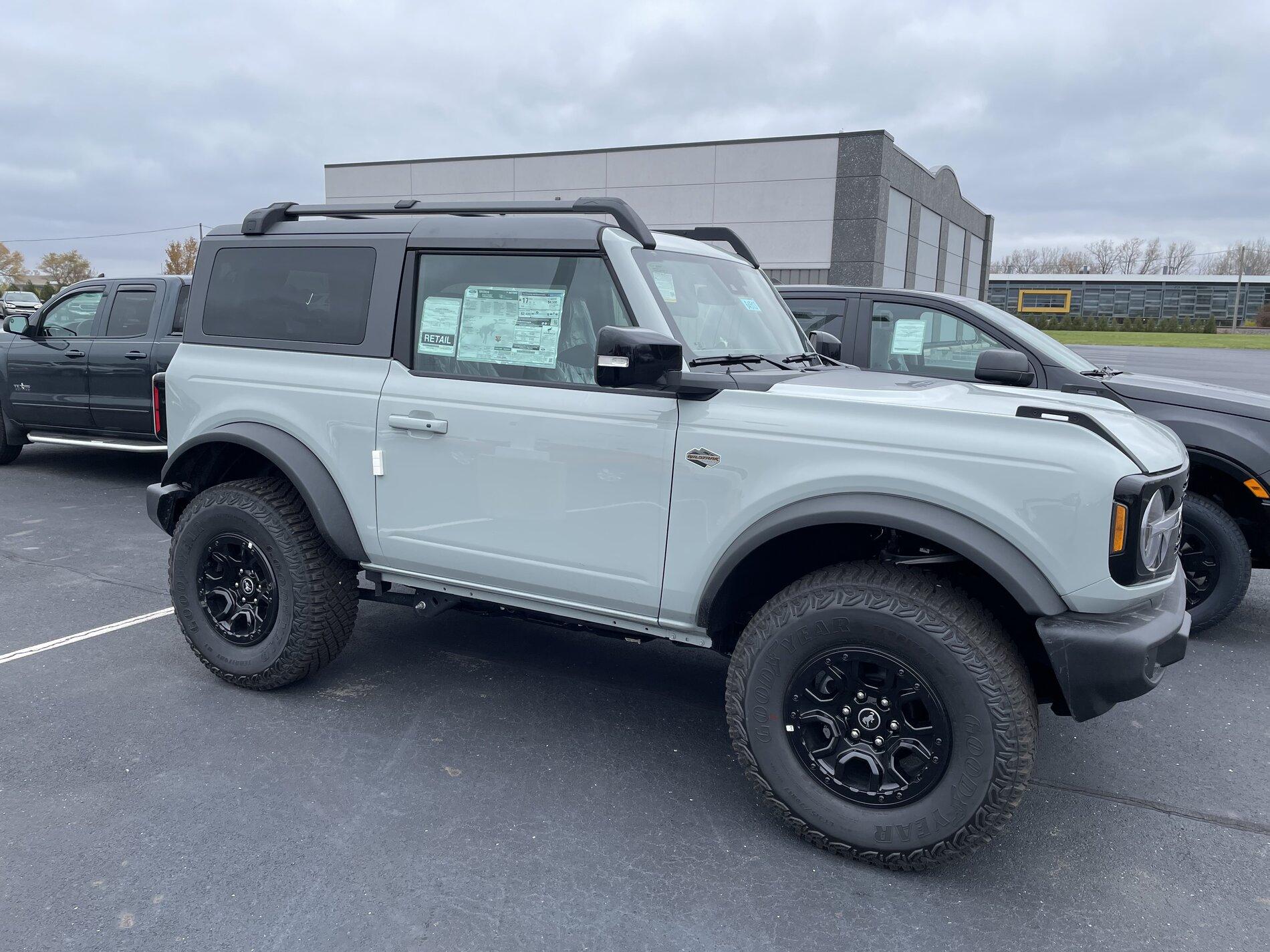 Ford Bronco CACTUS GRAY Bronco Club 93A150C4-A237-480D-924F-C687E002D968