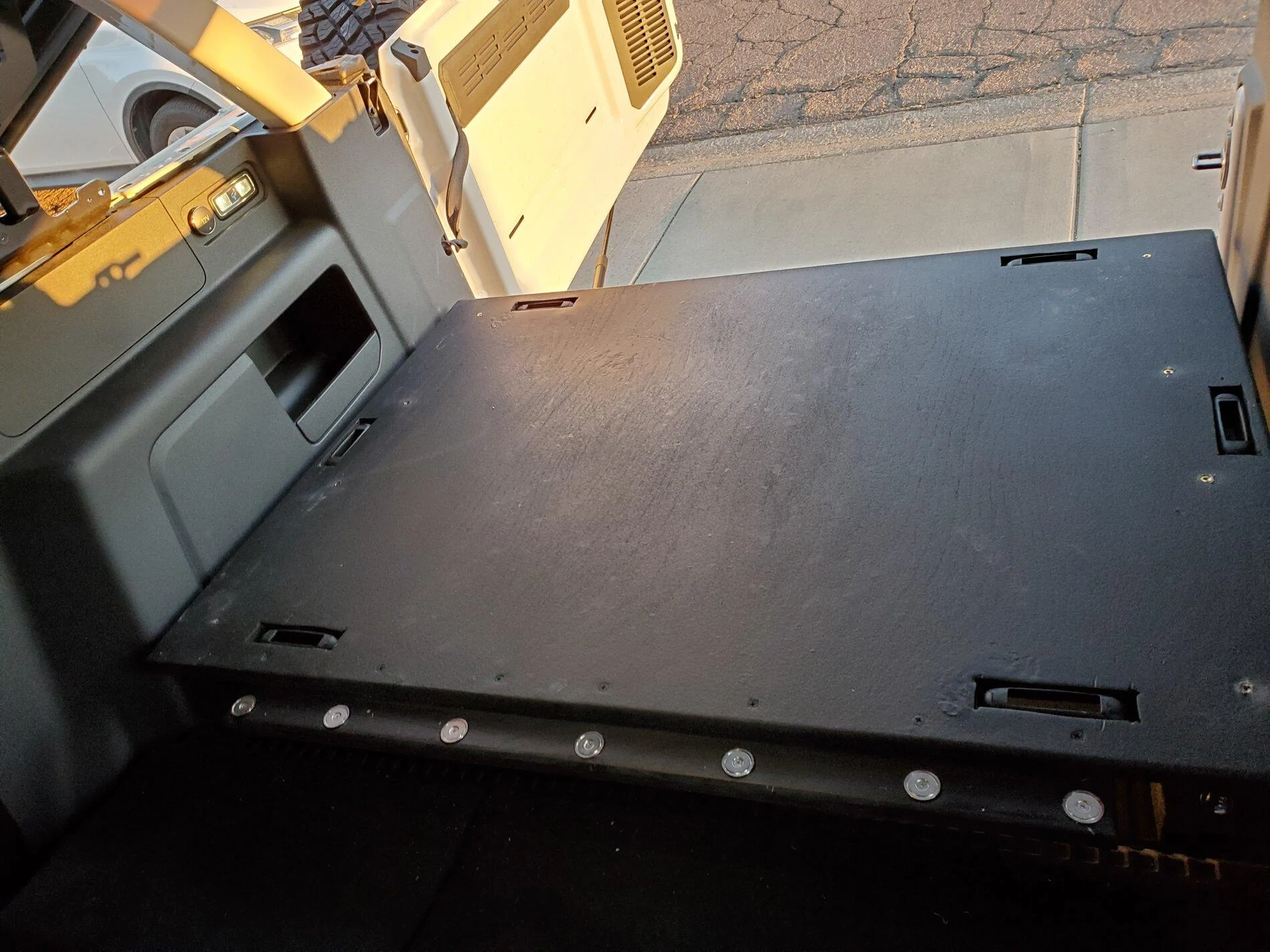 Ford Bronco Built a rear platform for cargo, dog and sleeping 20211114_071635