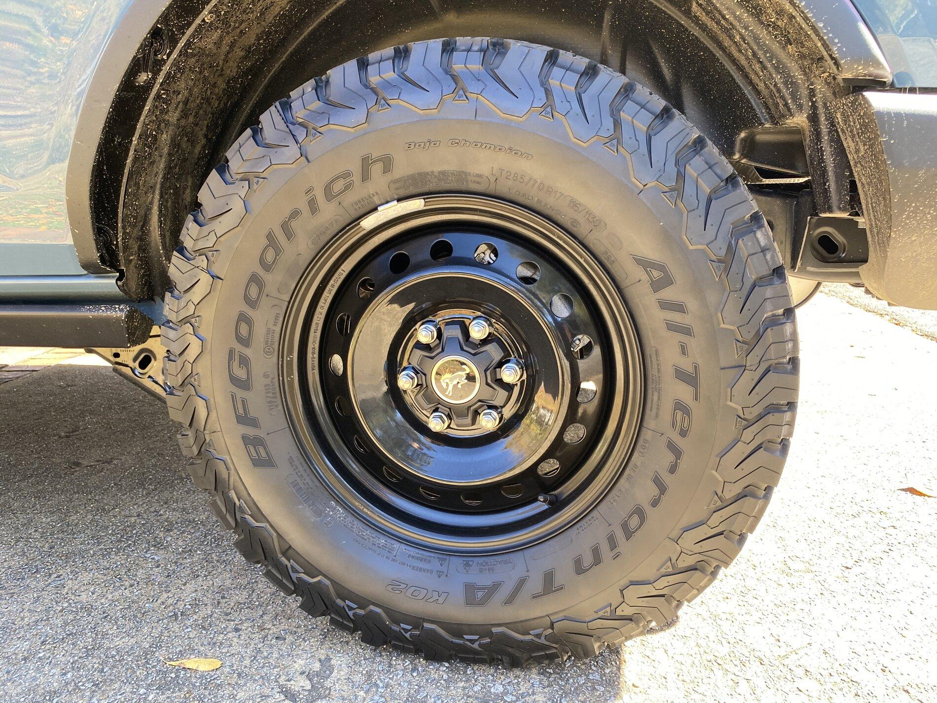 Ford Bronco Area 51 Black Diamond With 1″ Level Kit and 33″ 285/70/R17 KO2 on Steelies E6E41A03-5010-4C70-8B61-CF3085A93CC4