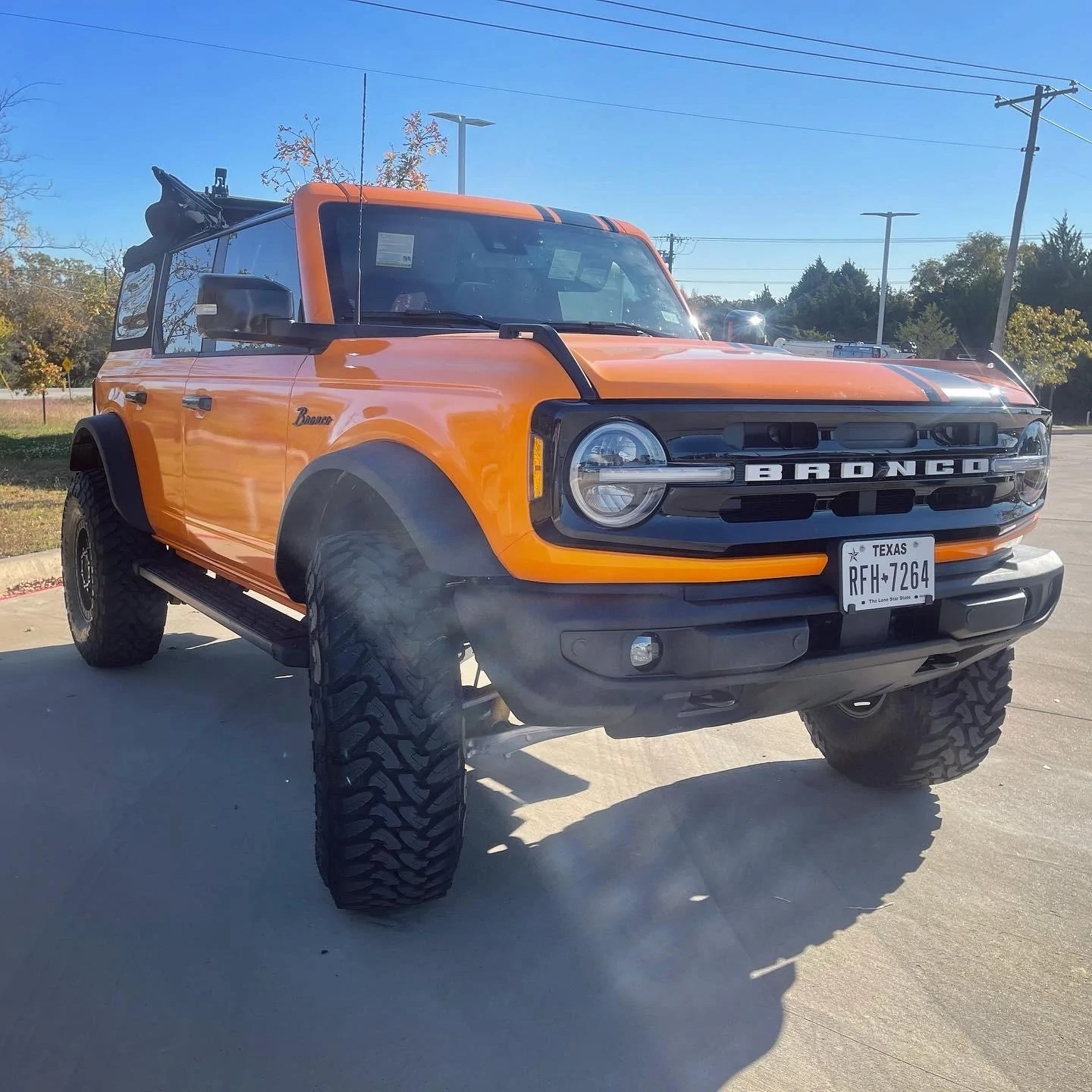 Ford Bronco Orange Wrap. 3.5" Rough Country Lift. 37" Toyo Tires. 17" Black Rhino Wheels. 🖤🙏🏽🧡 40E8A5C6-0960-4004-A4C2-F0A0A9EB5C7F