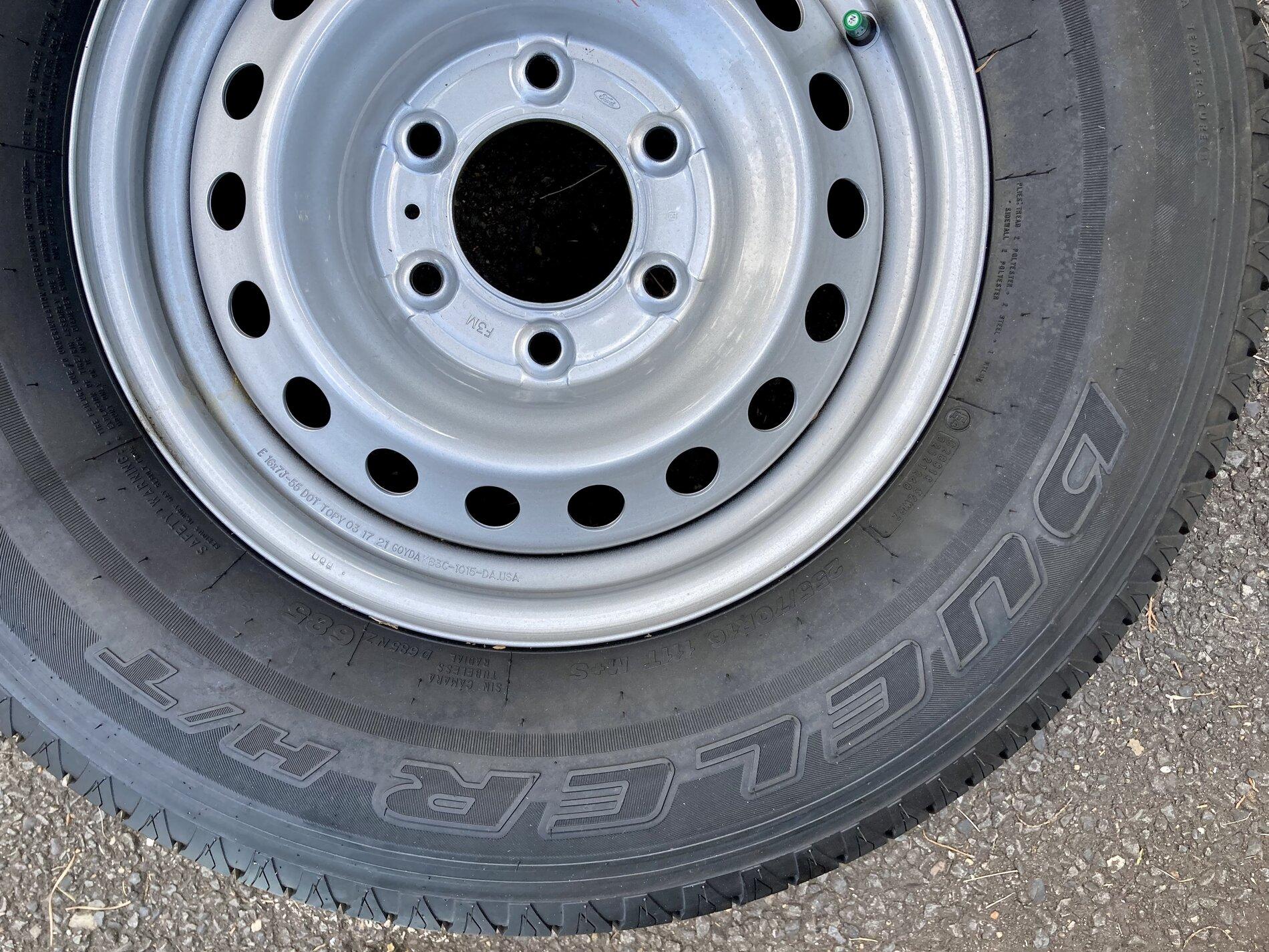 Ford Bronco Base Wheels and Tires Set $300 for 5 29530DC1-37E7-4C3B-BF2D-B22460DB62B8