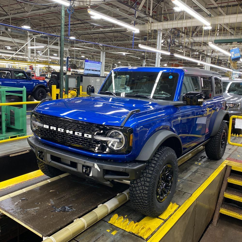 bronco.jpg