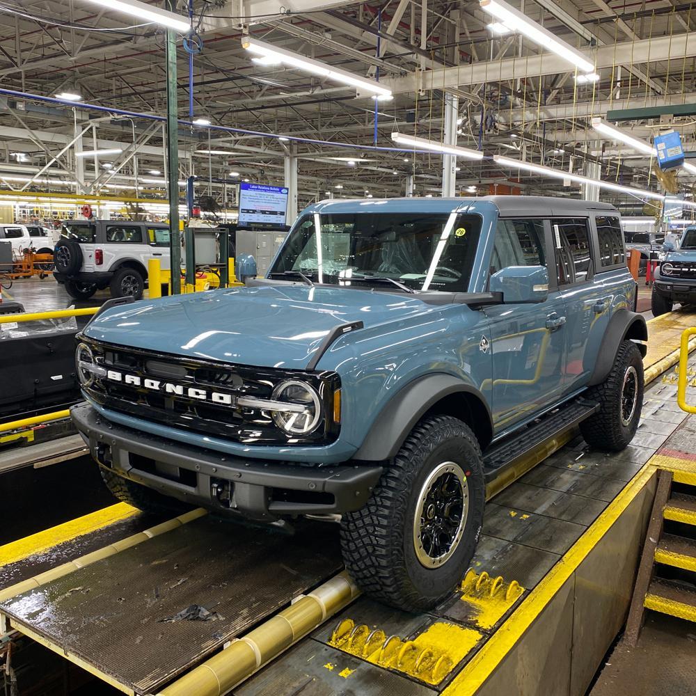 Ford Bronco 🛠 10/25/21 Build Week Group ima