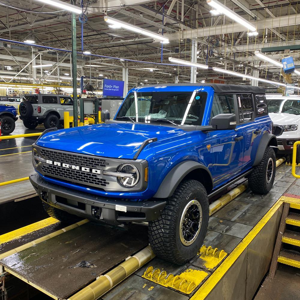 Ford Bronco 🛠 10/25/21 Build Week Group image