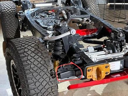 Ford Bronco Bronc Buster AKA “broken Bronco” running 40’s on 2” lift 960x0~3