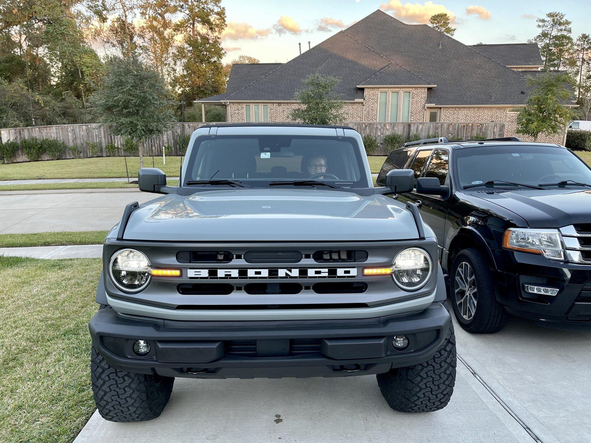 Ford Bronco CACTUS GRAY Bronco Club tempImagebOT0I