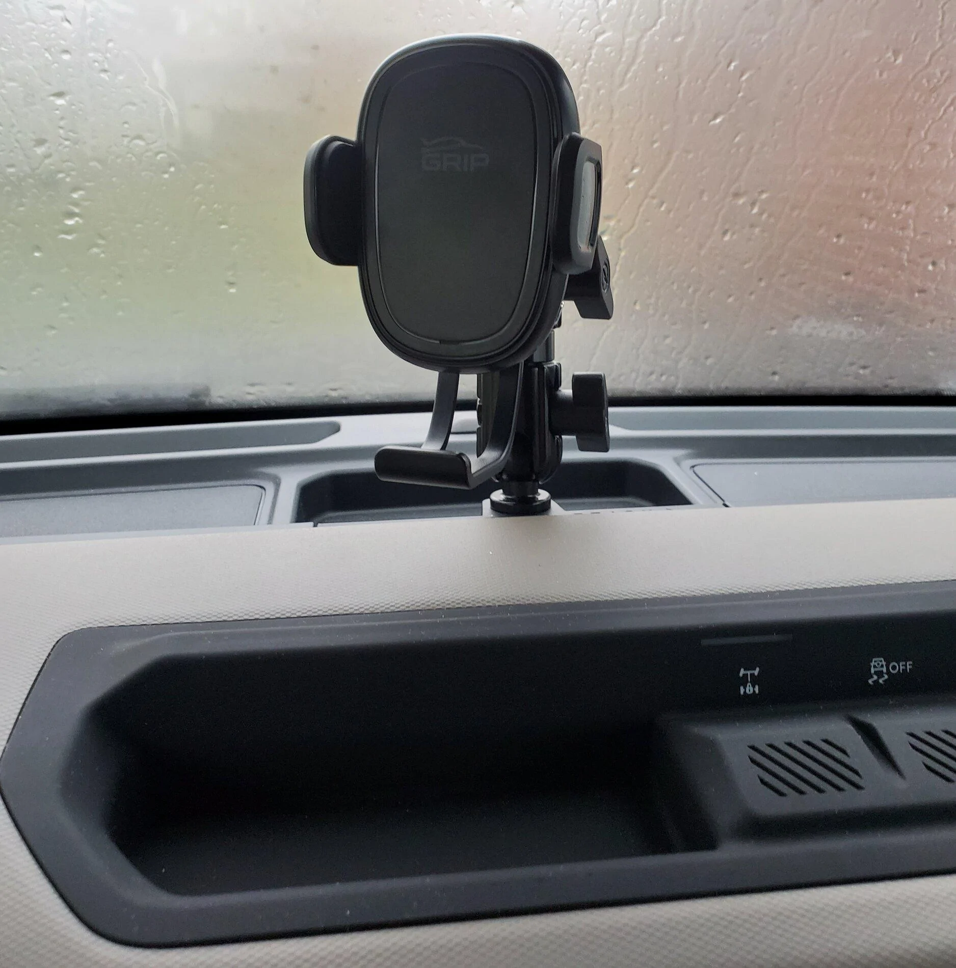 Ford Bronco Resolution for phone mount? 20211117_161010