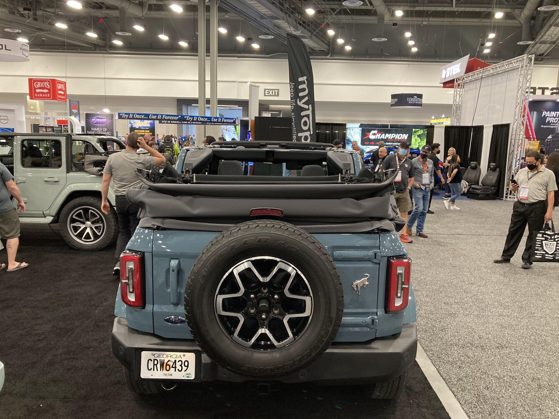Ford Bronco MyTop Sema Bronco - powered soft top IMG_3440