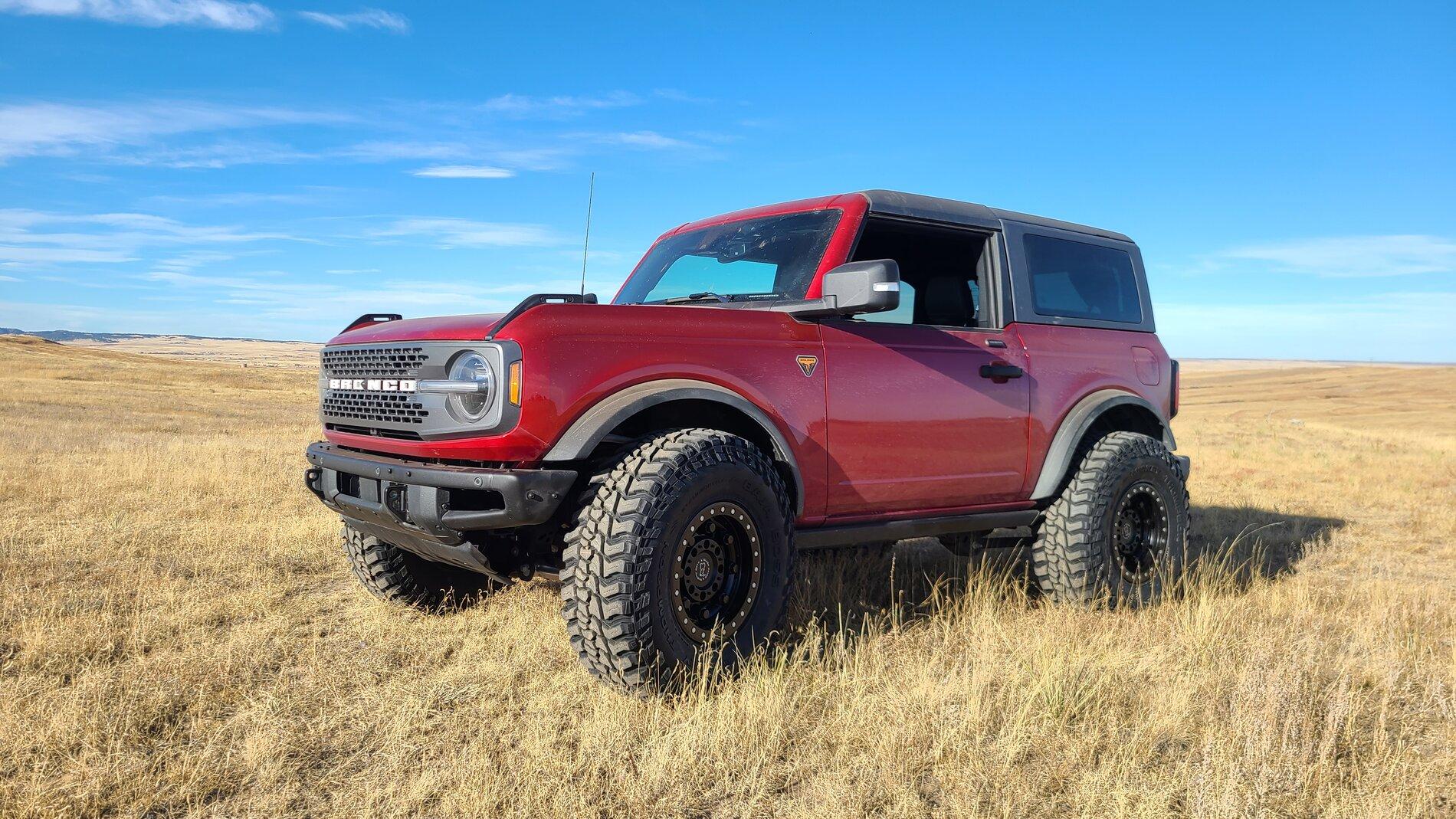 Ford Bronco Badlands 2 door on 37s no lift.... [37x12.50r17 Thompson Baja Boss MTs + Black Rhino Garison Beadlocks with +0 offset] 20211114_142046
