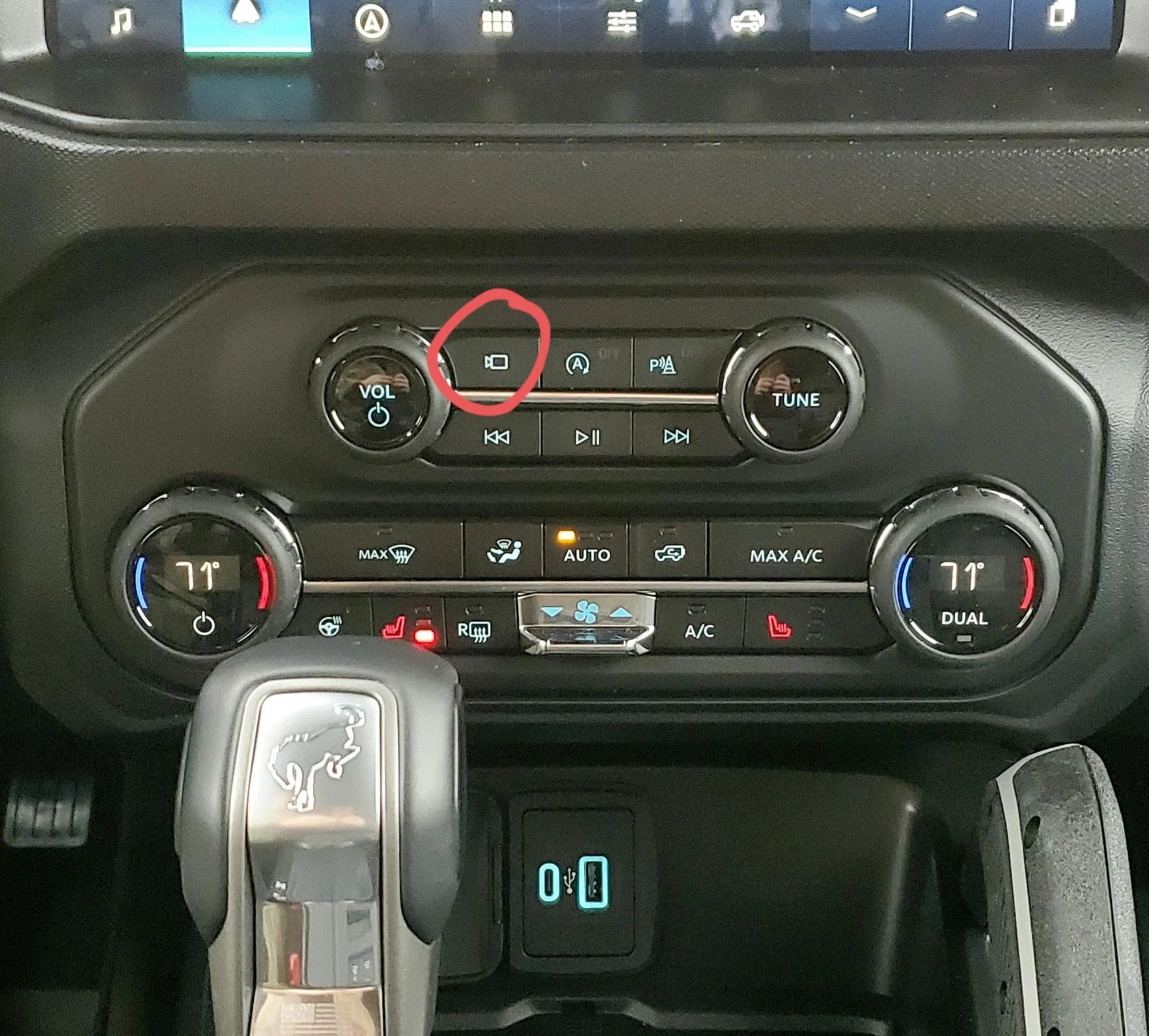 Ford Bronco Option to turn front camera on when using Park Assist? 20211118_085051