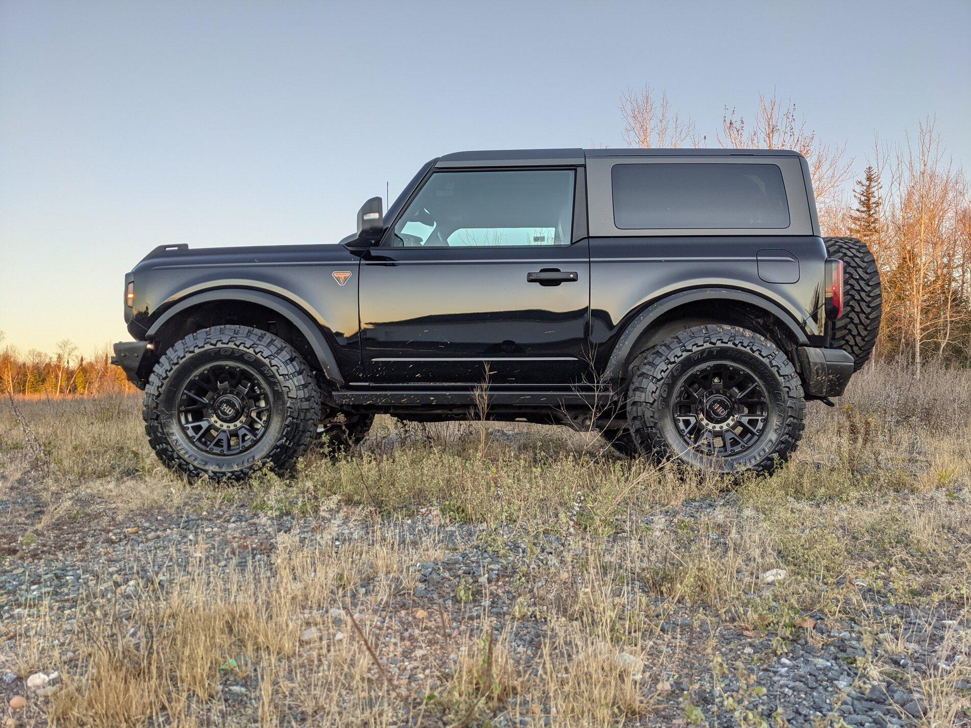 Ford Bronco SelfSquatch Complete w/ 35x12.5R17 Toyo MT + 1" Rough Country Level Lift (added more pics) PXL_20211117_114806651.MP