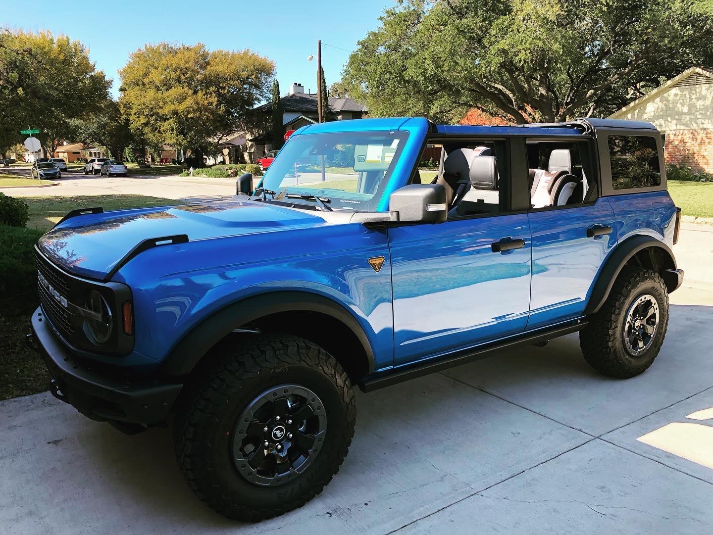 Ford Bronco 🛠 10/25/21 Build Week Group 96183898-5DB3-48A7-9EBA-E98BF4354397