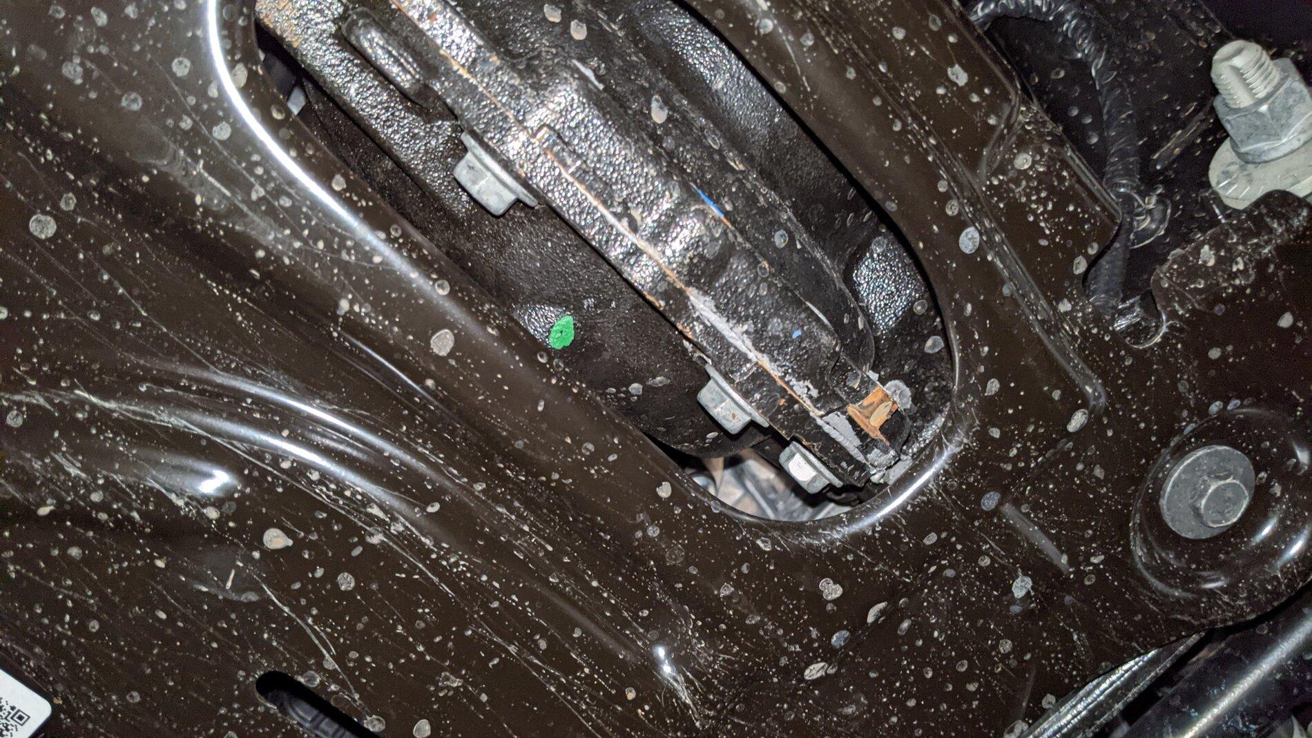 Ford Bronco Front differential fluid check..? PXL_20211118_195853660