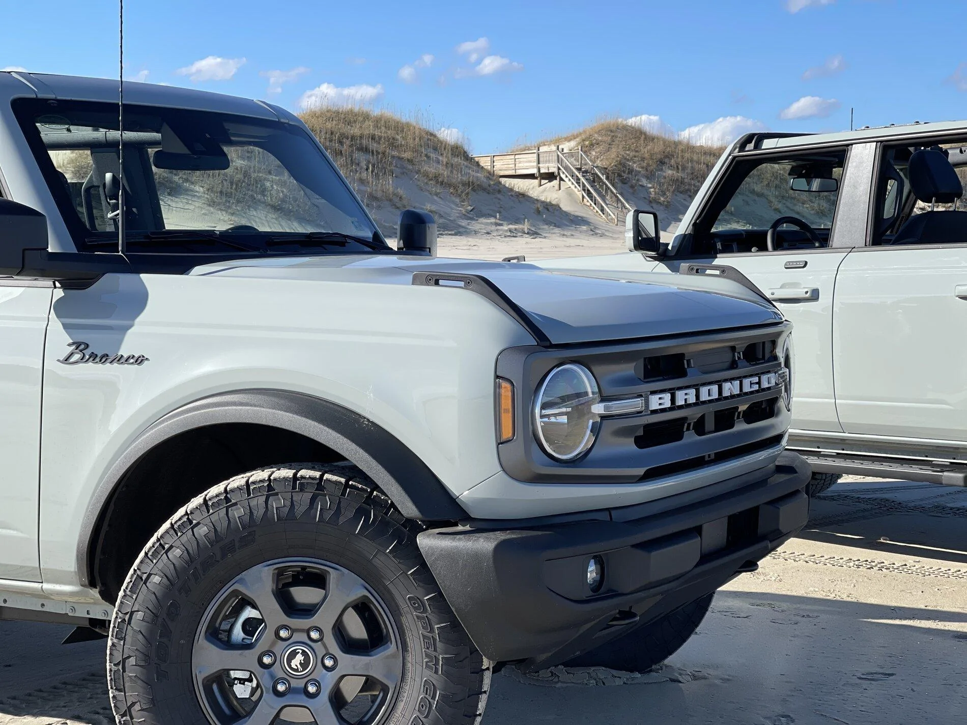 Ford Bronco Broncos on Corolla 4x4 Beach - Pics. Anyone interested in a Bronco Take-over sometime next summer? 96F0D5EB-52BC-47B6-9531-5DD7A6D1FA84
