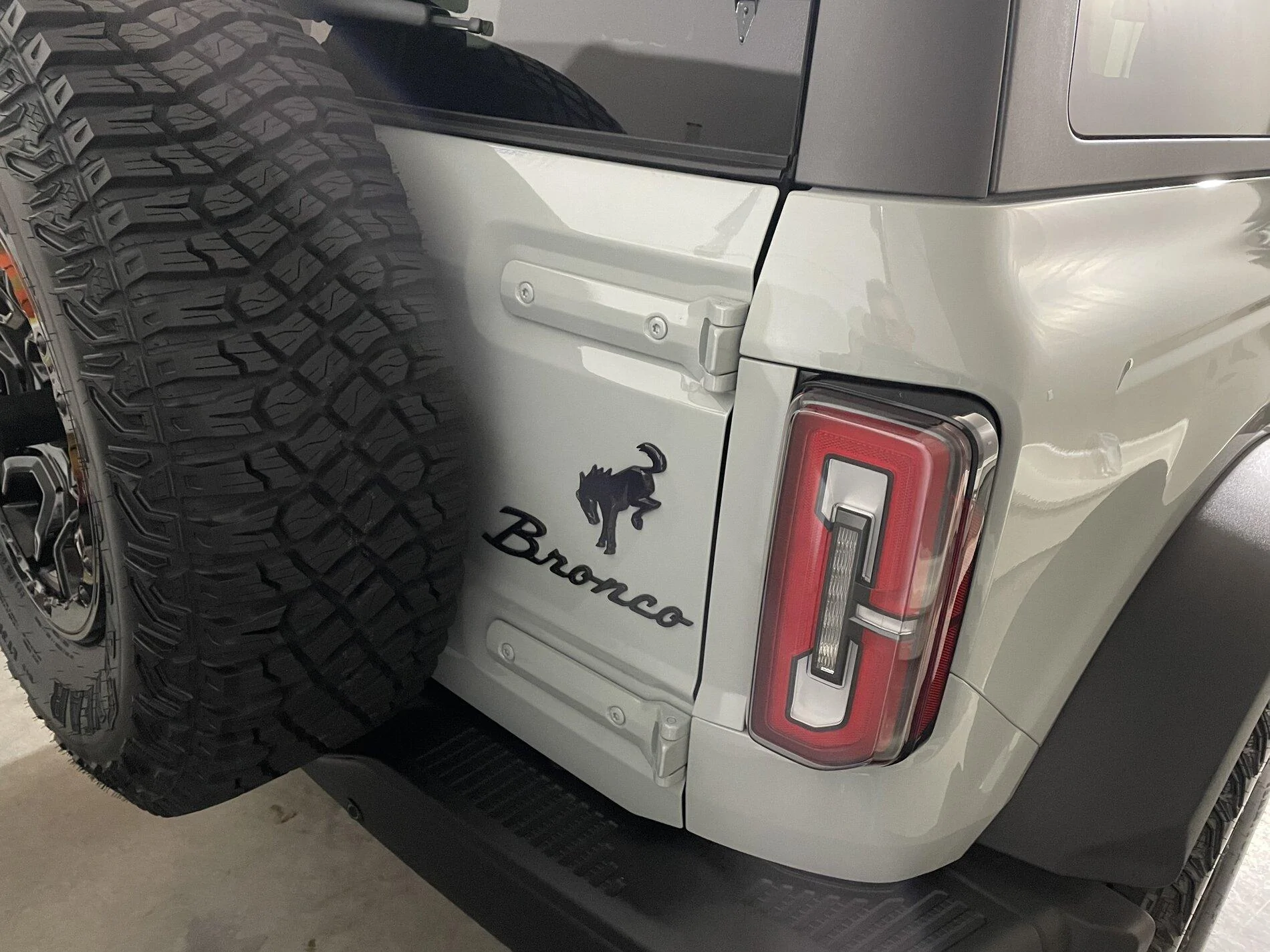 Ford Bronco Retro Badge install 68DCBDEA-2927-4DA5-BE3D-5E80C109D309
