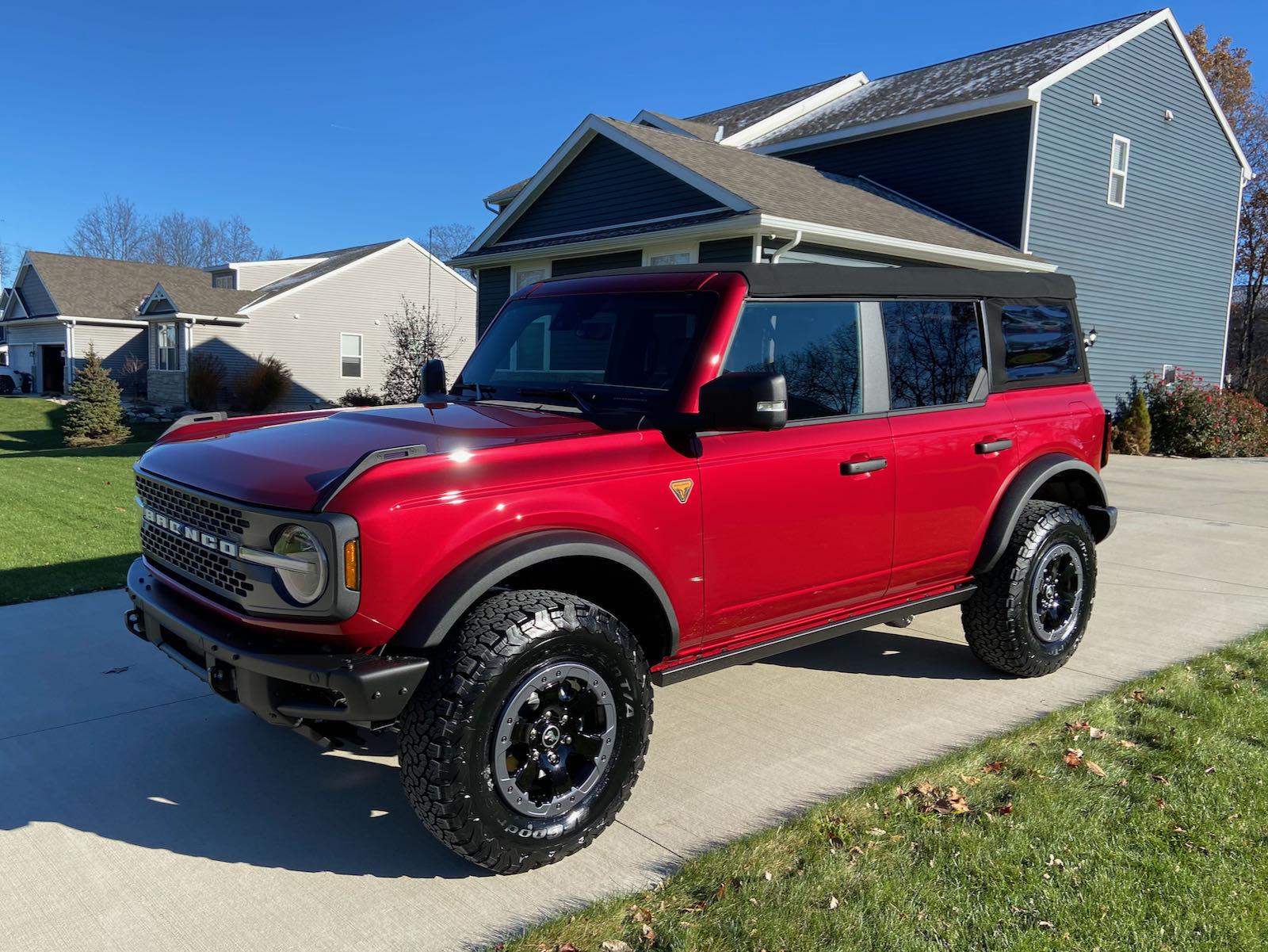 Ford Bronco RAPID RED Bronco Club badlands