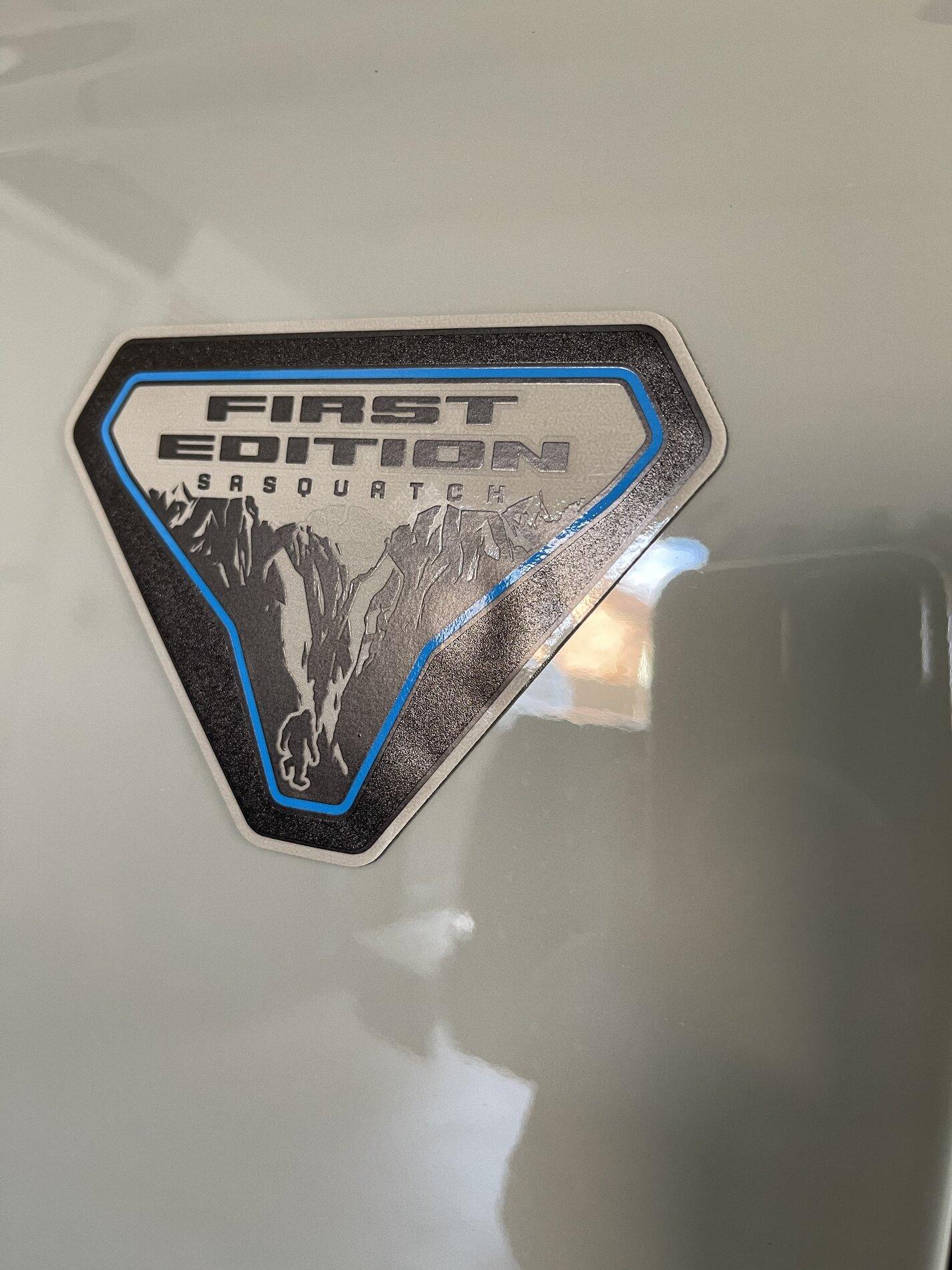 Ford Bronco Fender Badges Bubbling 8D3A9F5E-0424-407A-8676-320D49517477