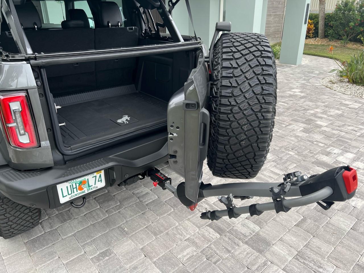 Ford Bronco Installed Yakima Tilt-Away Bike Carrier & Yakima StraightShot Hitch Extender - Bronco w/ SAS Rack 5