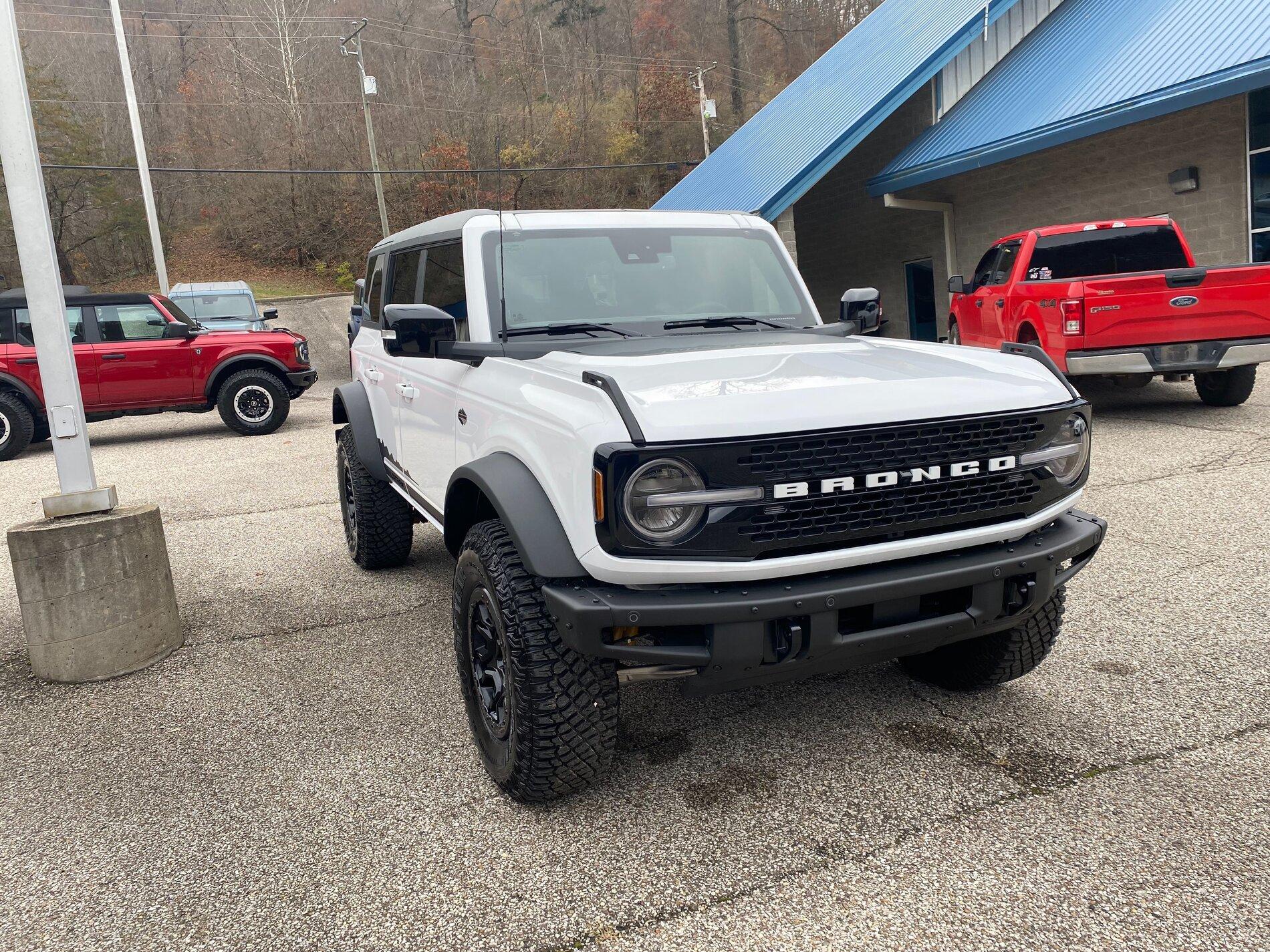 Ford Bronco BLACK ICE Build 1637449897677
