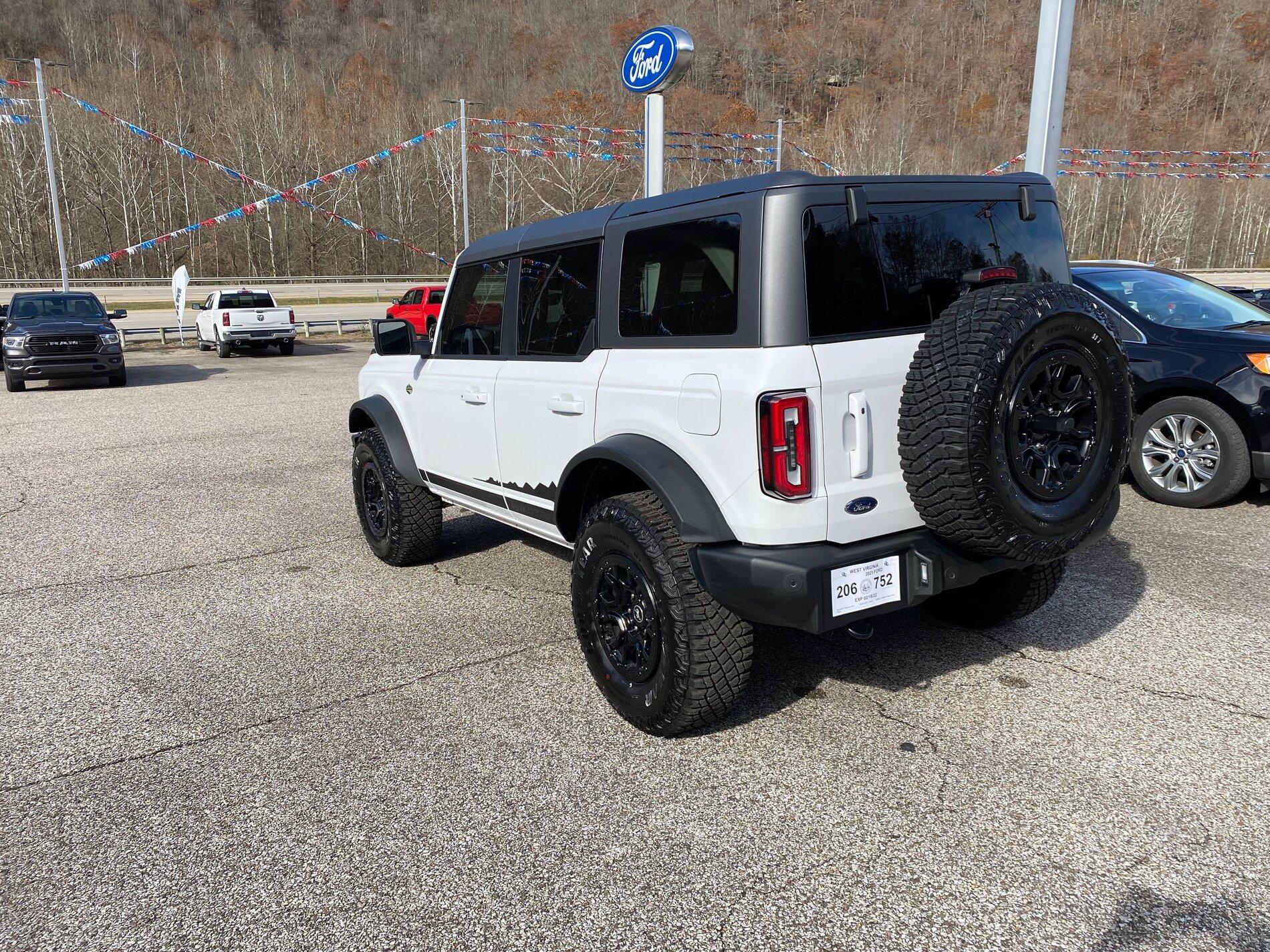 Ford Bronco BLACK ICE Build 1637449897478