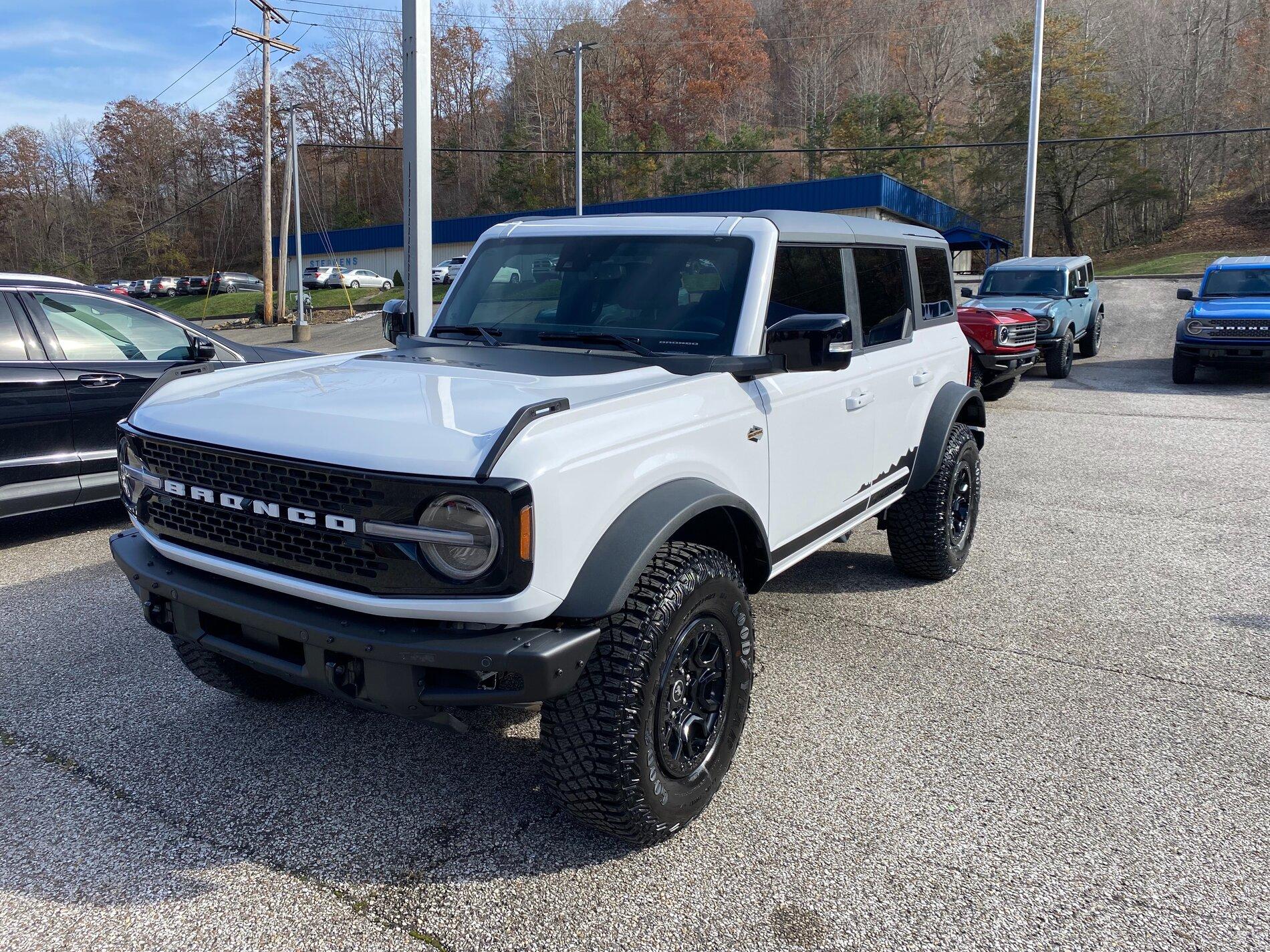 Ford Bronco BLACK ICE Build 1637449897214