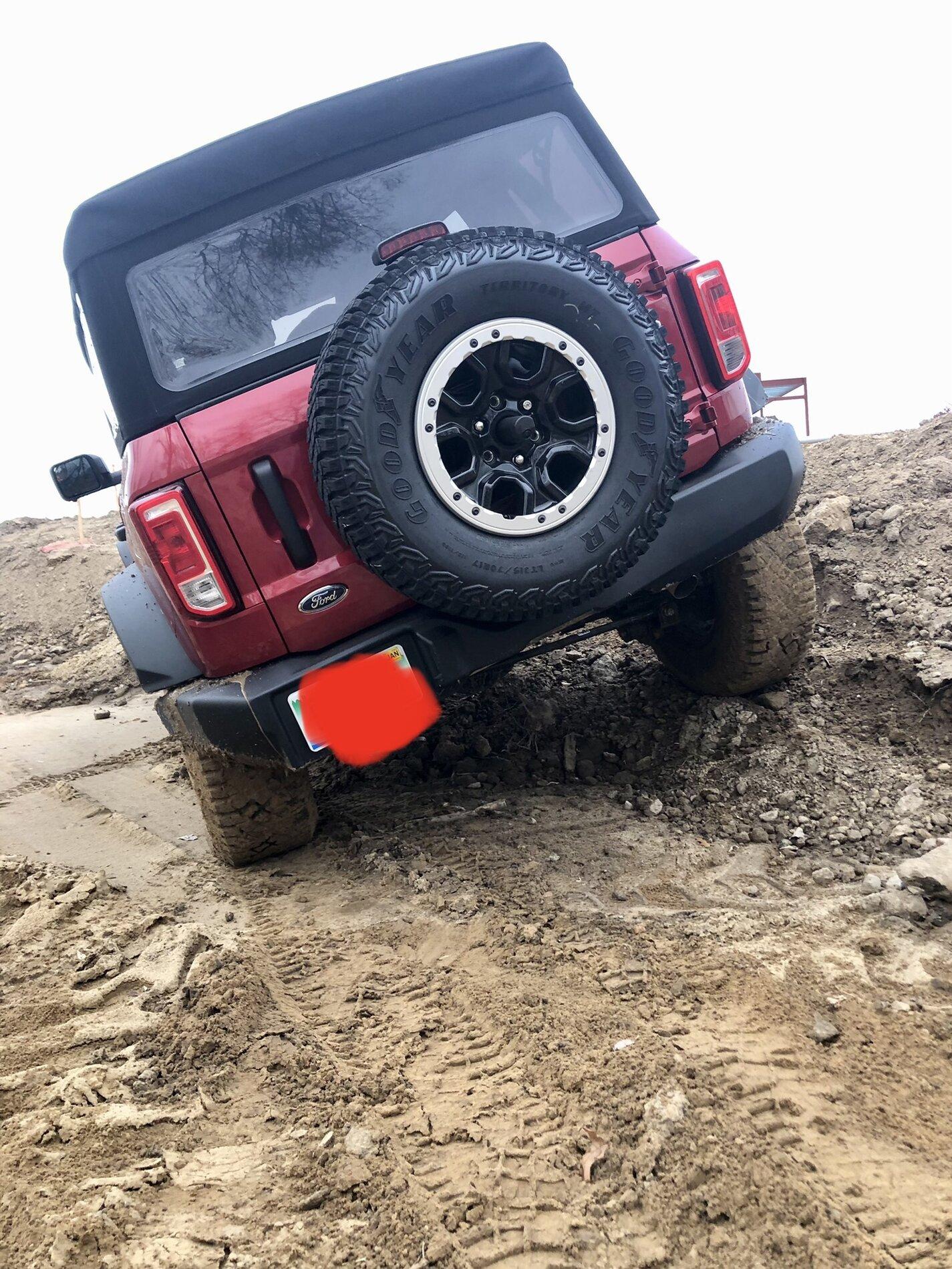 Ford Bronco Week of the 15th of November has been 🔥 Produced 11/16, delivered 11/18, off-roaded 11/20 3716FD55-D147-4D57-A4DC-75F40F5A71C5
