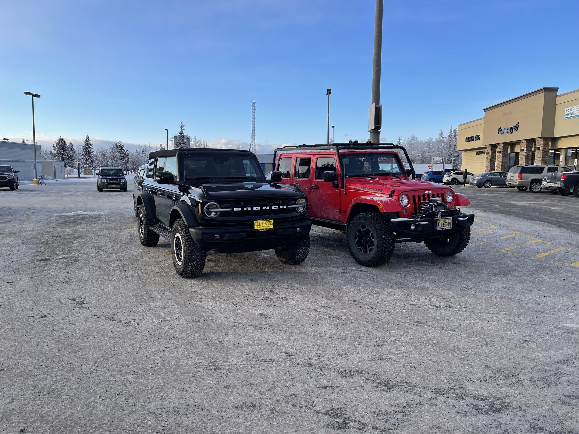 Ford Bronco Finally a “NOT” Jeep wave post 1637460742255
