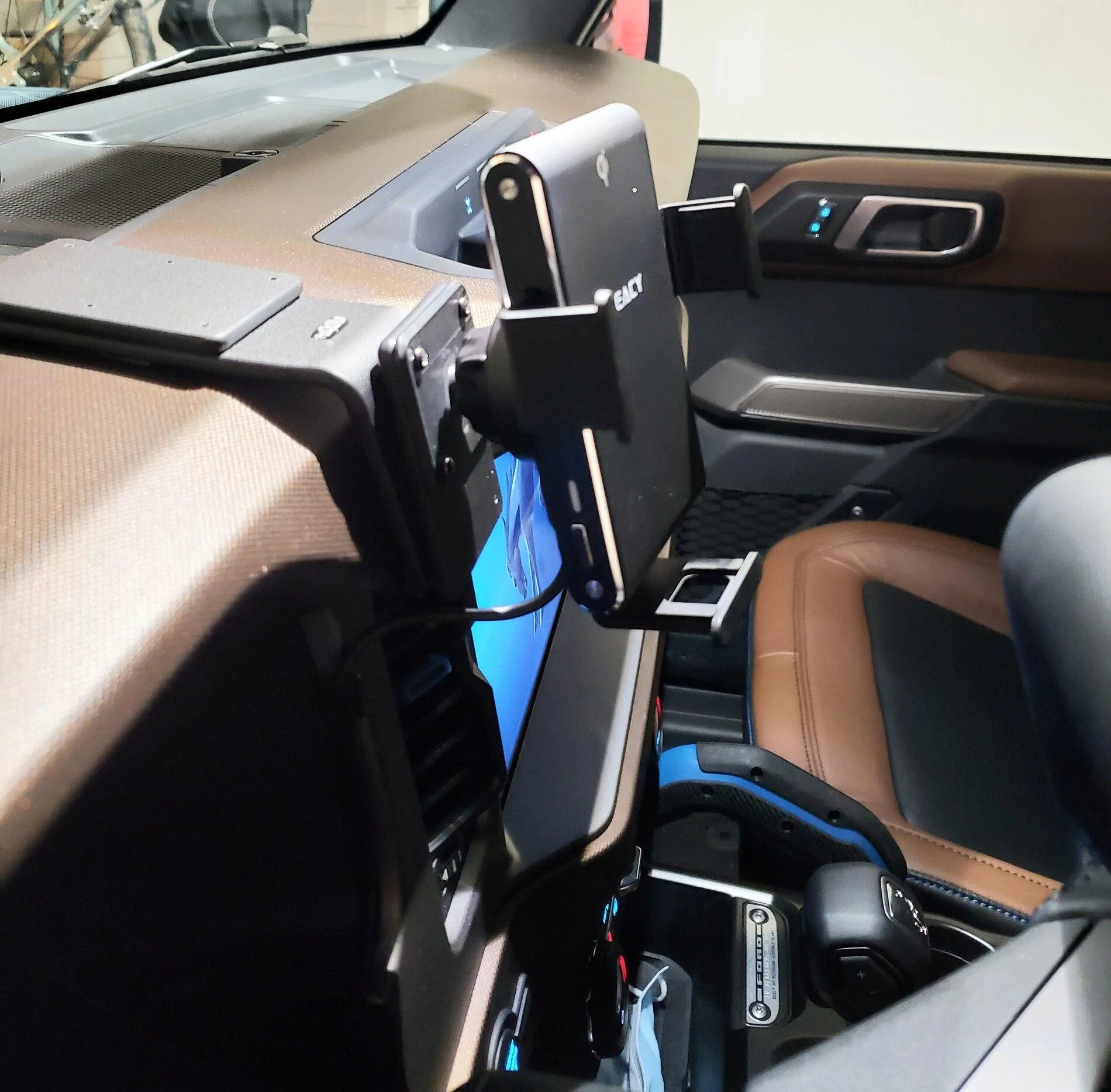 Ford Bronco Cell Phone Mount 20211121_081240