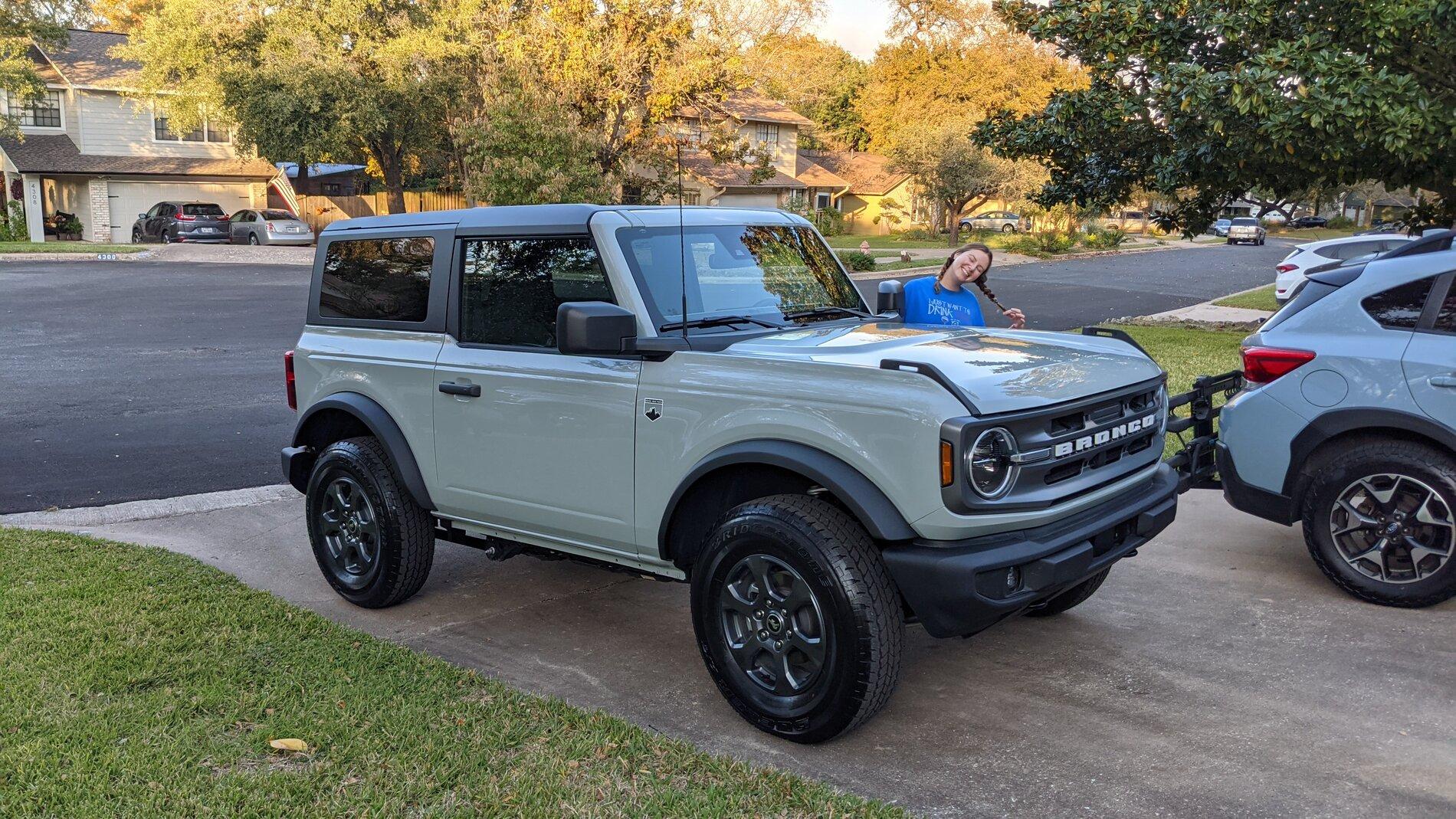 Ford Bronco CACTUS GRAY Bronco Club PXL_20211120_223954358