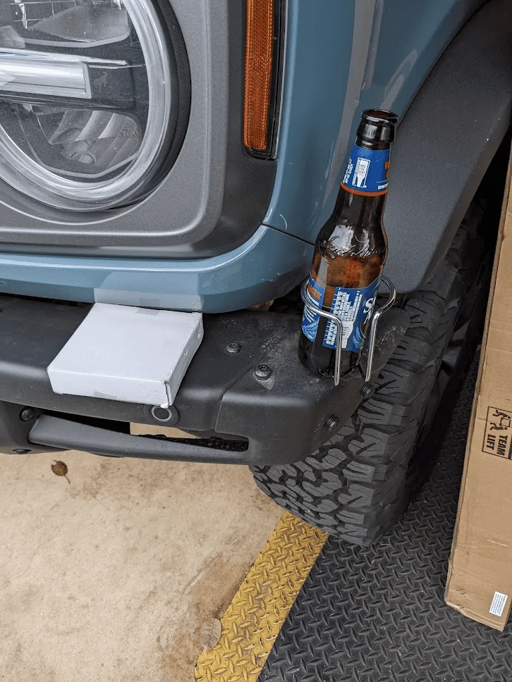 Ford Bronco Sand / Dune flag mount 1637533700896