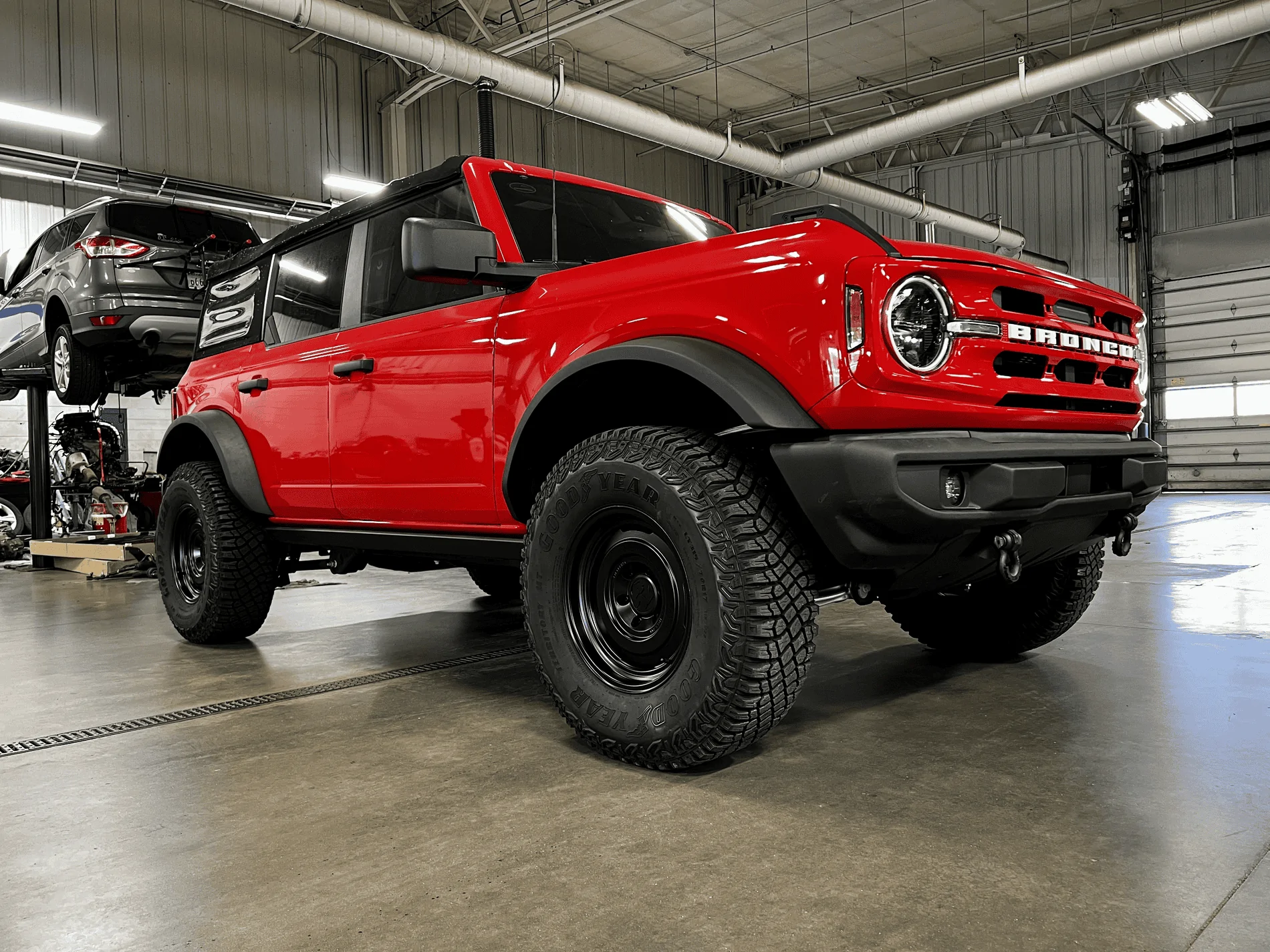 Ford Bronco Big Bend 👣 Middleton Motorsports Sasquatch Conversion 👣 | Painted Grill, Analog HD Wheels, 2" Lift tempImageYclXAi
