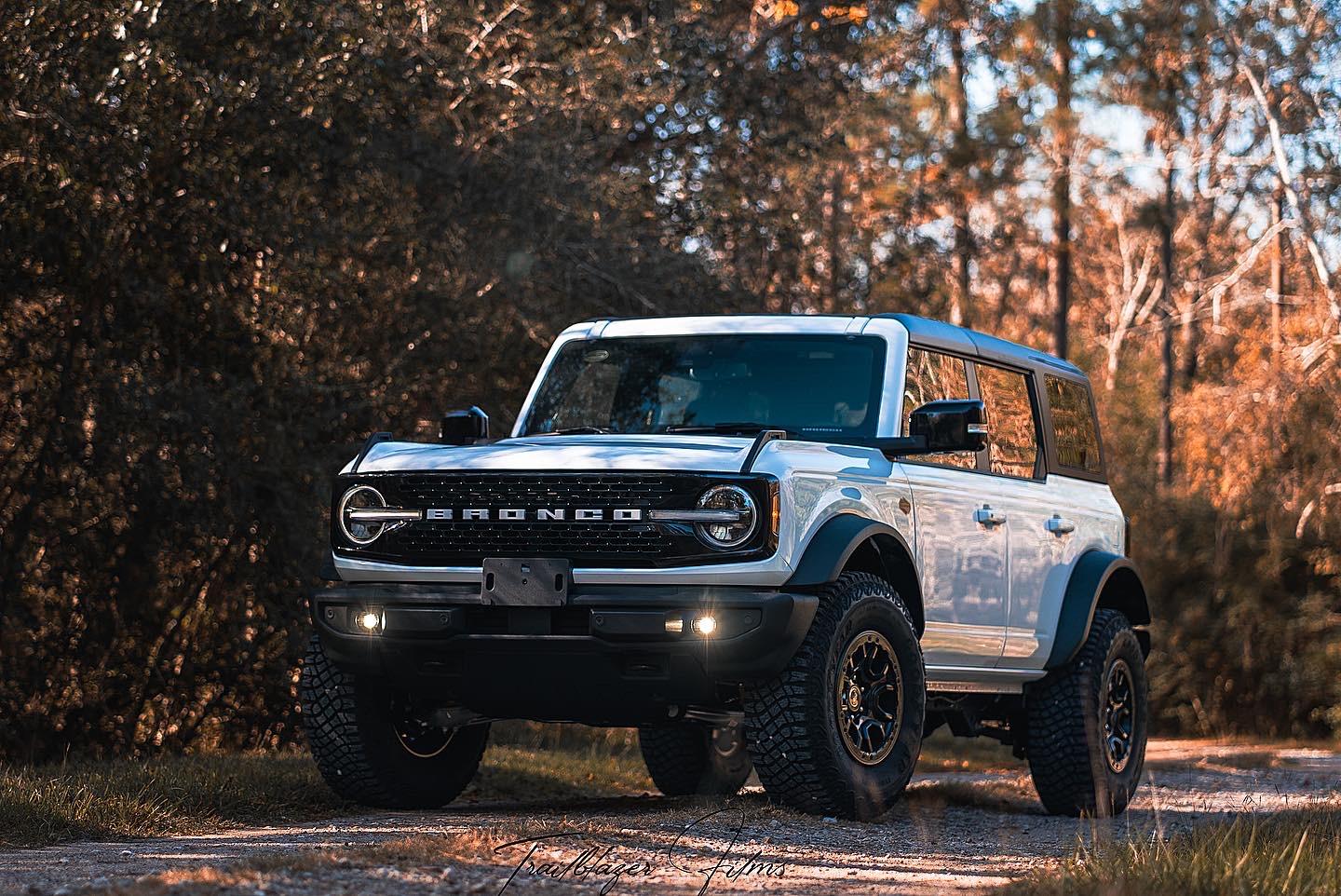 Ford Bronco Oxford White WildTrak 😍 6CCC79F5-8920-4EED-B1DC-D11E38ADF0F6