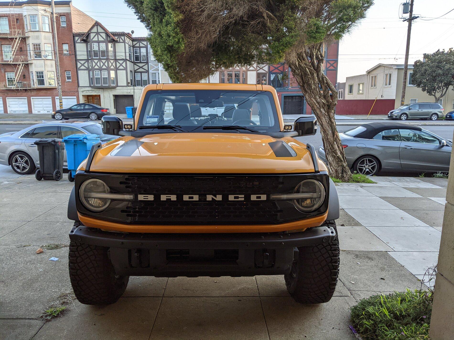Ford Bronco BajaDesigns s2 as ditch light pics PXL_20211108_004931836