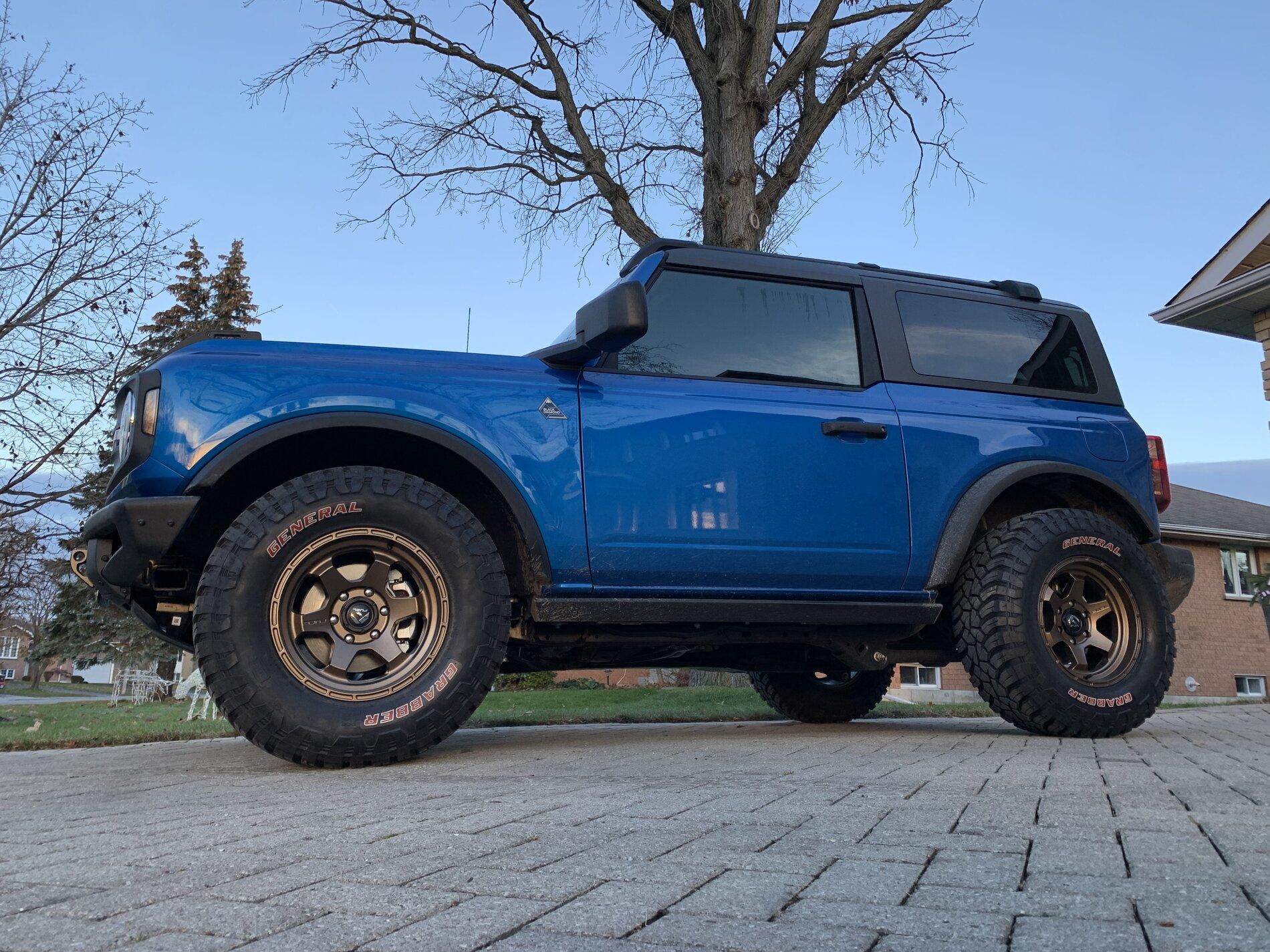 Ford Bronco Black Diamond on 33’s and 17X9 Bronze Fuel Shok +1 offset 12A7B874-EFED-4CF1-88E5-CEEEF9402B88