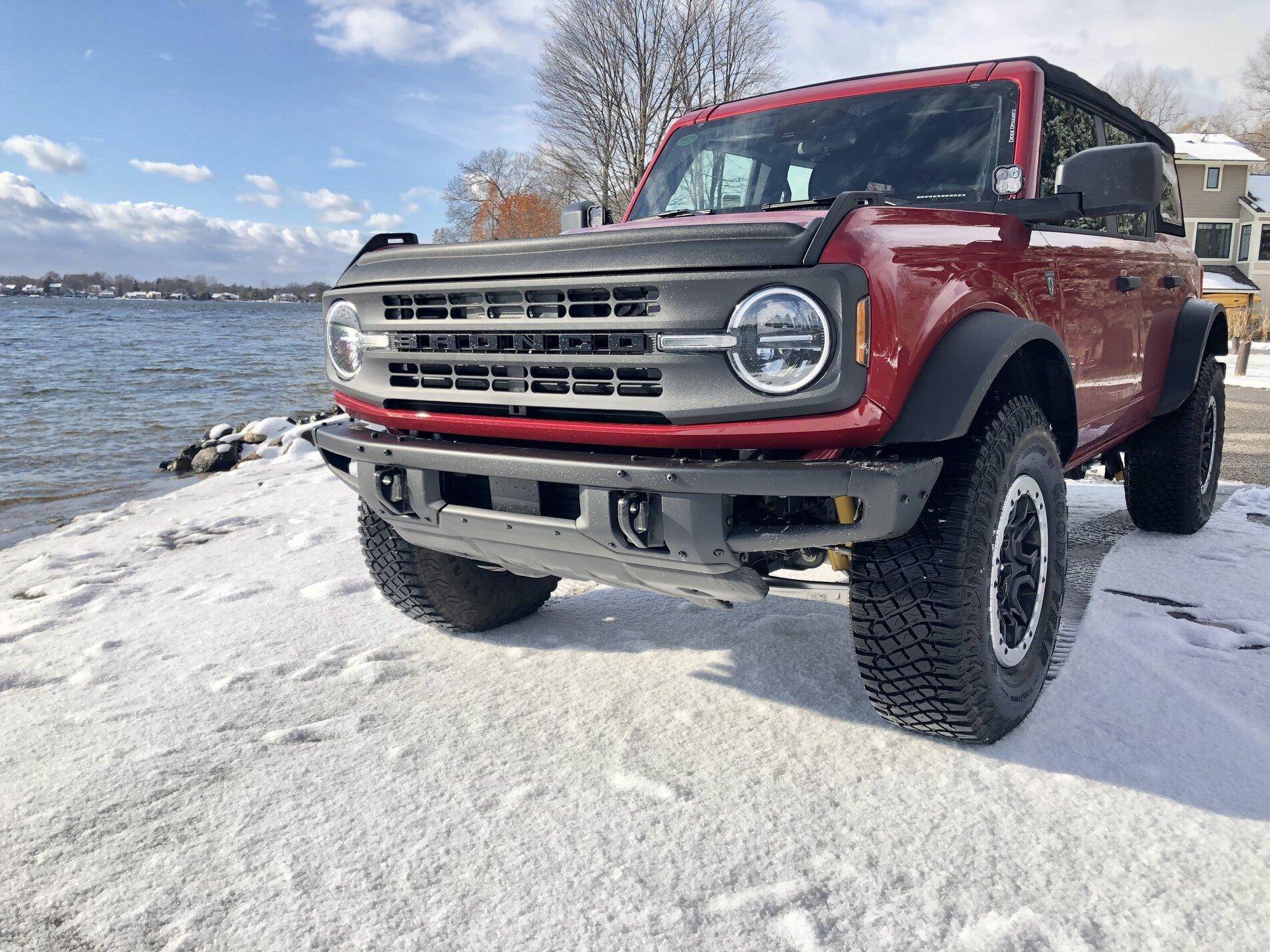 Ford Bronco RAPID RED Bronco Club EC2F6E06-9AF4-41E2-B4CB-3DC679720FF2