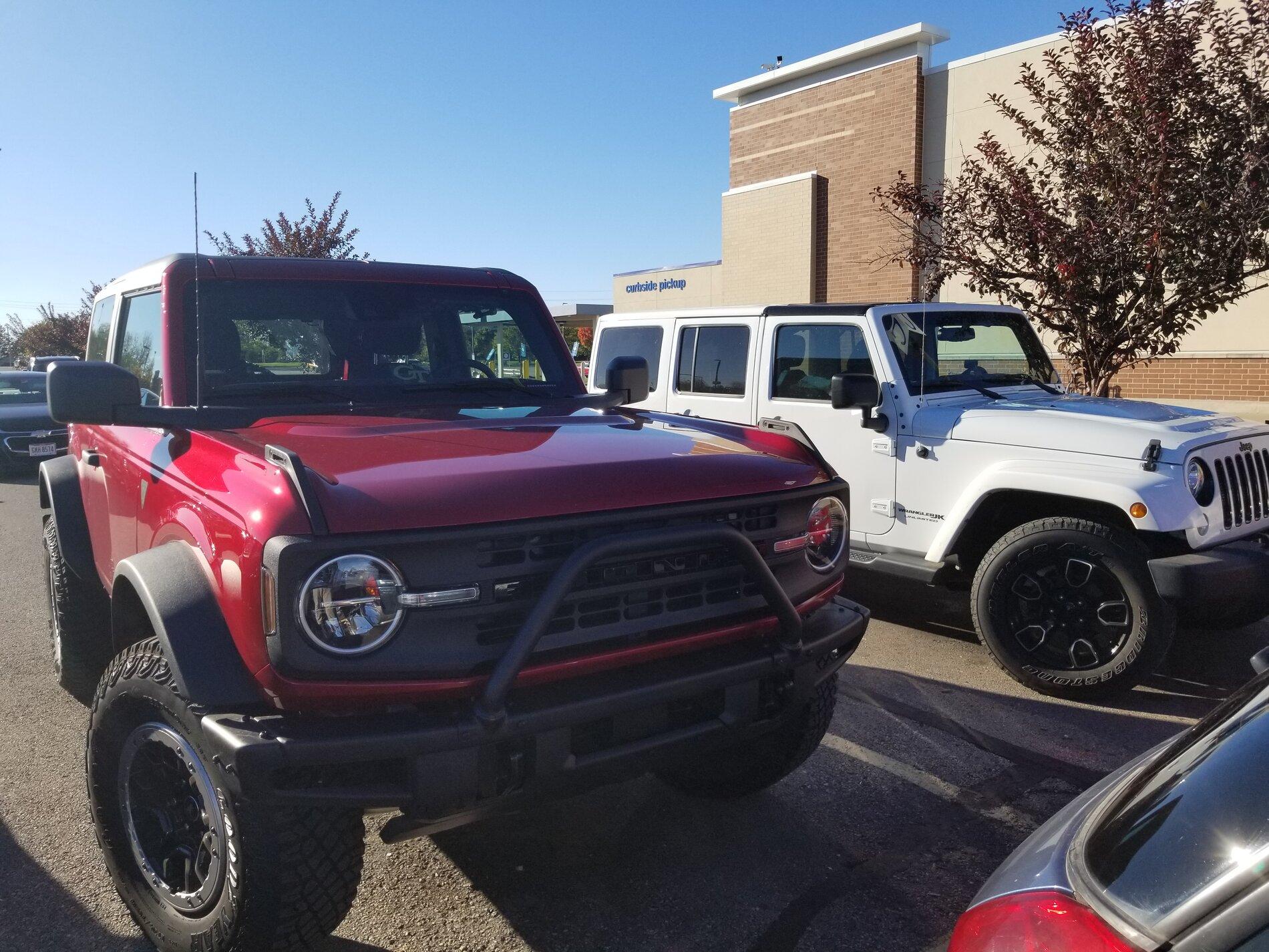 Ford Bronco RAPID RED Bronco Club 20211026_163135