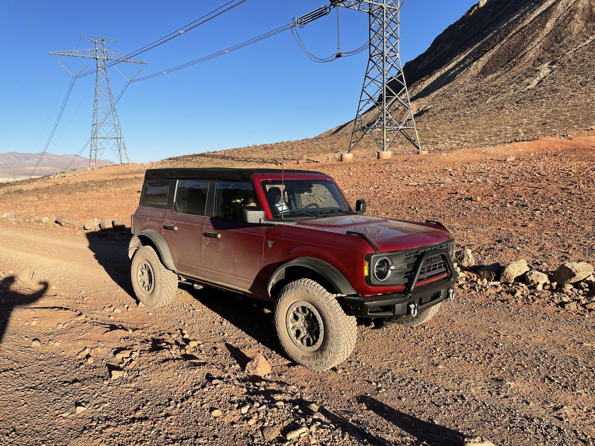 Ford Bronco RAPID RED Bronco Club A963E53B-2D3E-4483-861C-66474289FE7F