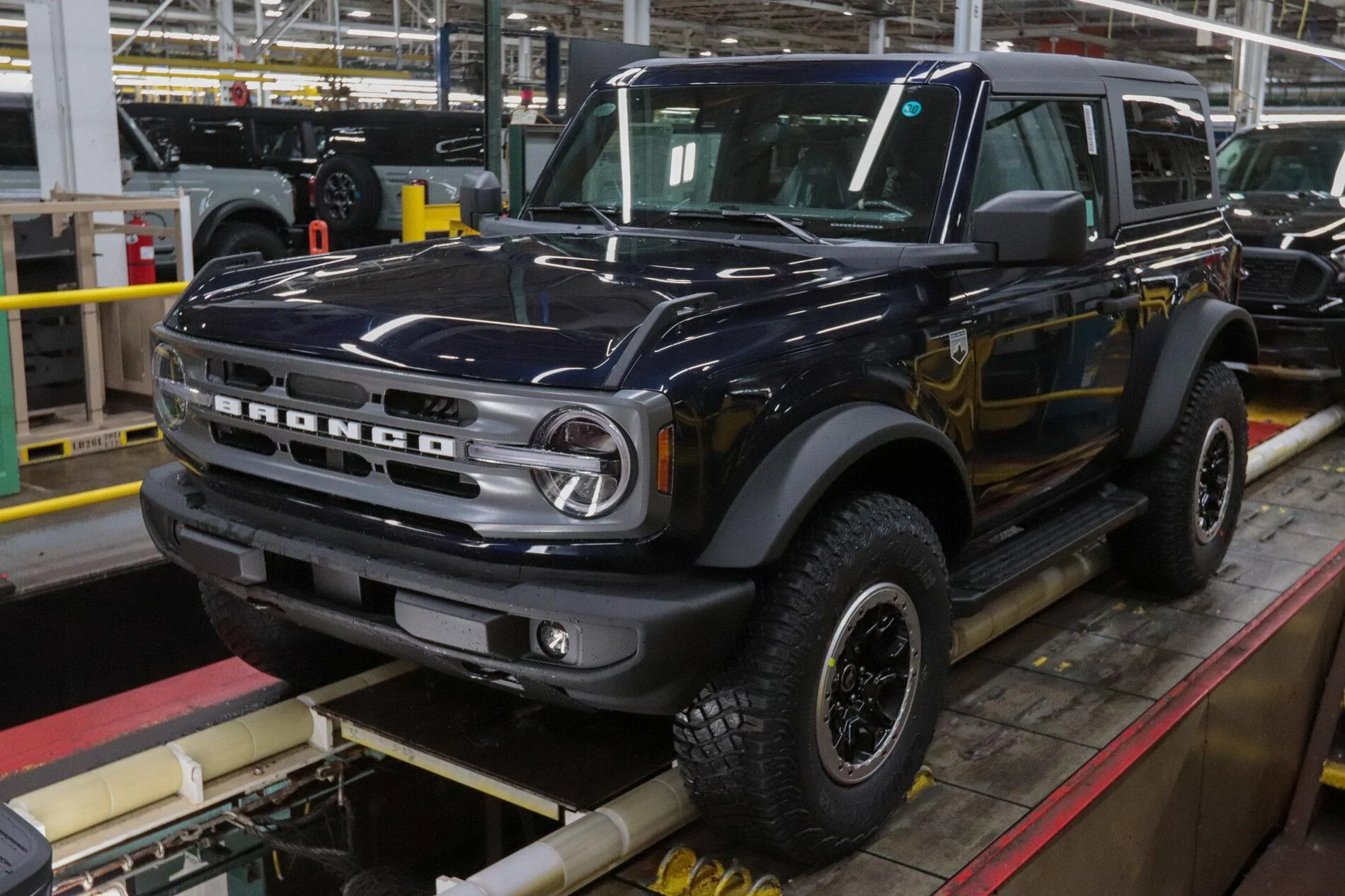 FC-BroncoBigBend-AssemblyLine.jpg