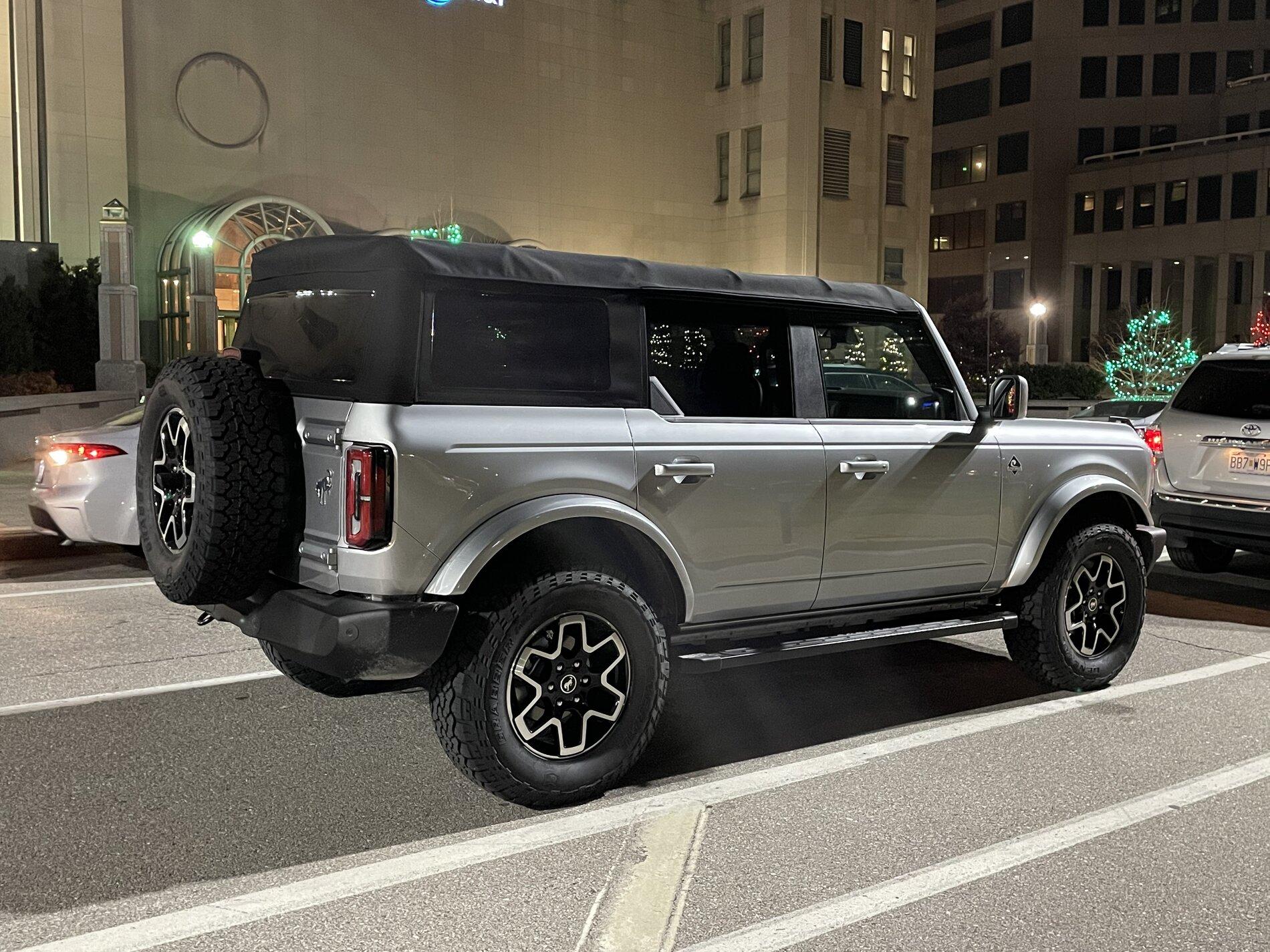 Ford Bronco Is no one ordering iconic silver? 108835CC-1A04-49C3-BAF4-C20C1622628A