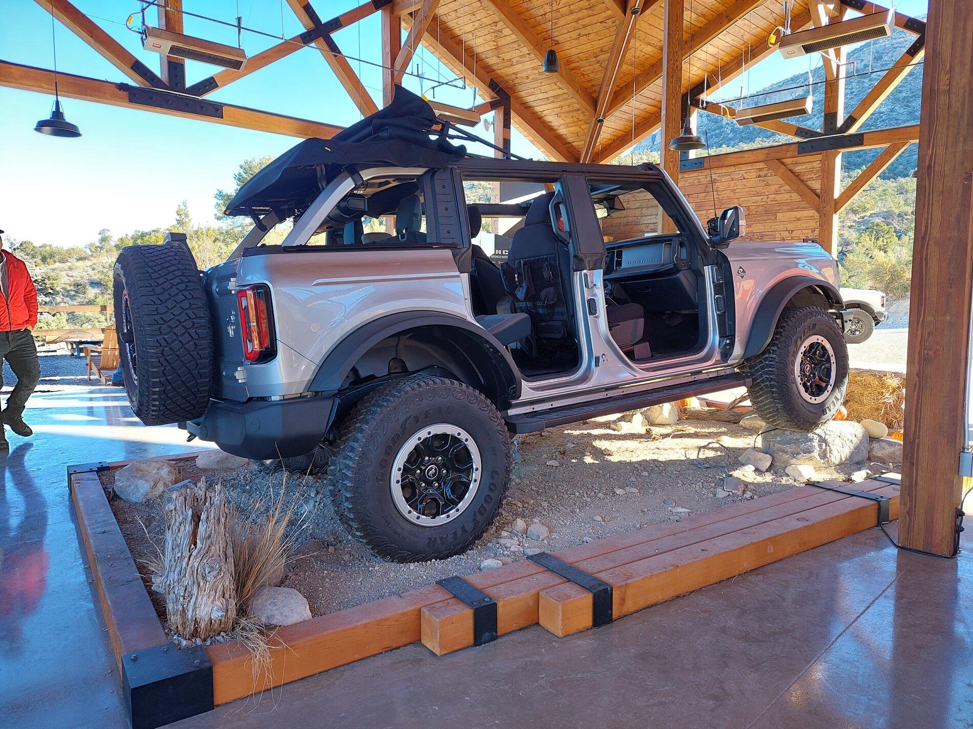 Ford Bronco Is no one ordering iconic silver? 20211029_092936
